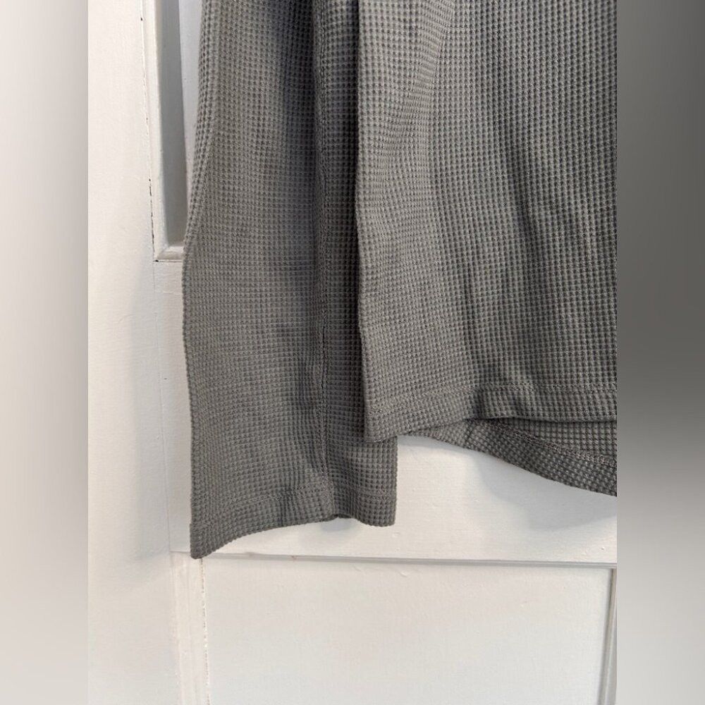 Lululemon Lululemon Athletica Gray Men's Henley Shirt Size Medium Size US M / EU 48-50 / 2 - 6 Thumbnail