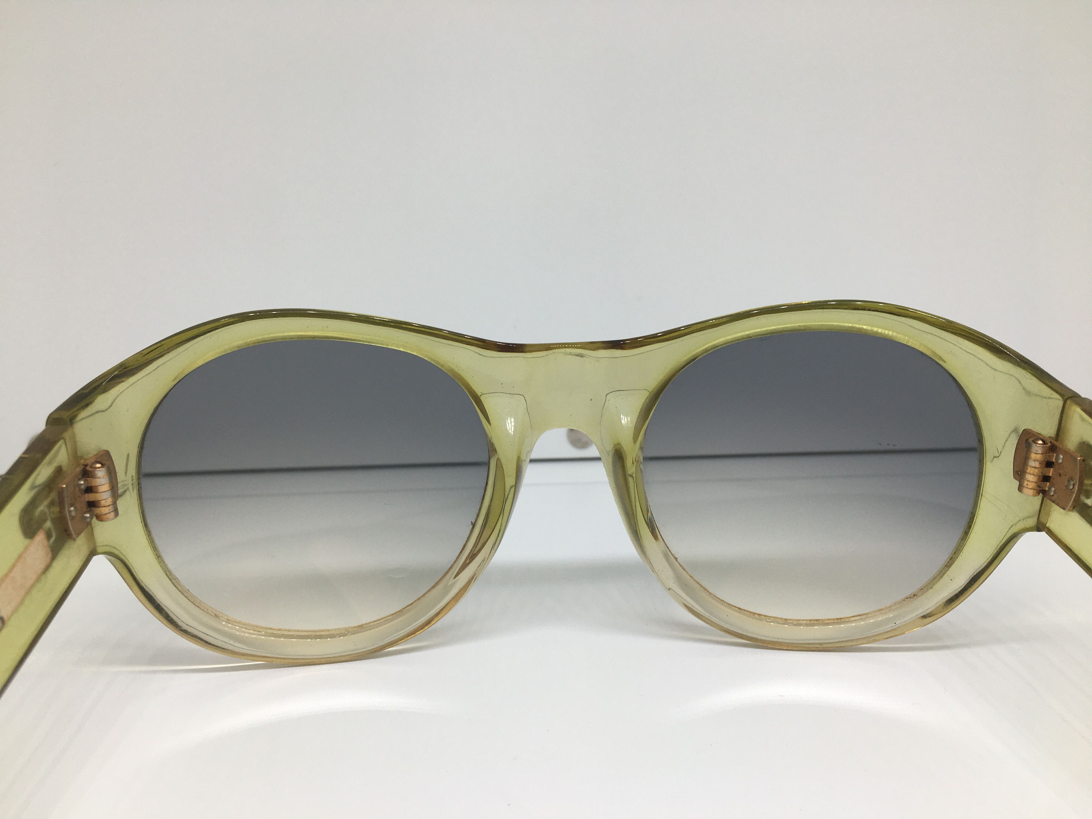 Vintage Vintage Miss Balmain Paris Diva Sunglasses Frame Size ONE SIZE - 5 Thumbnail
