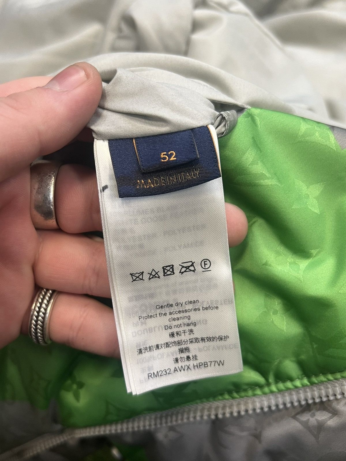 Louis Vuitton Louis Vuitton x KidSuper Patchworked Portrat Puffer Jacket Size US L / EU 52-54 / 3 - 9 Thumbnail