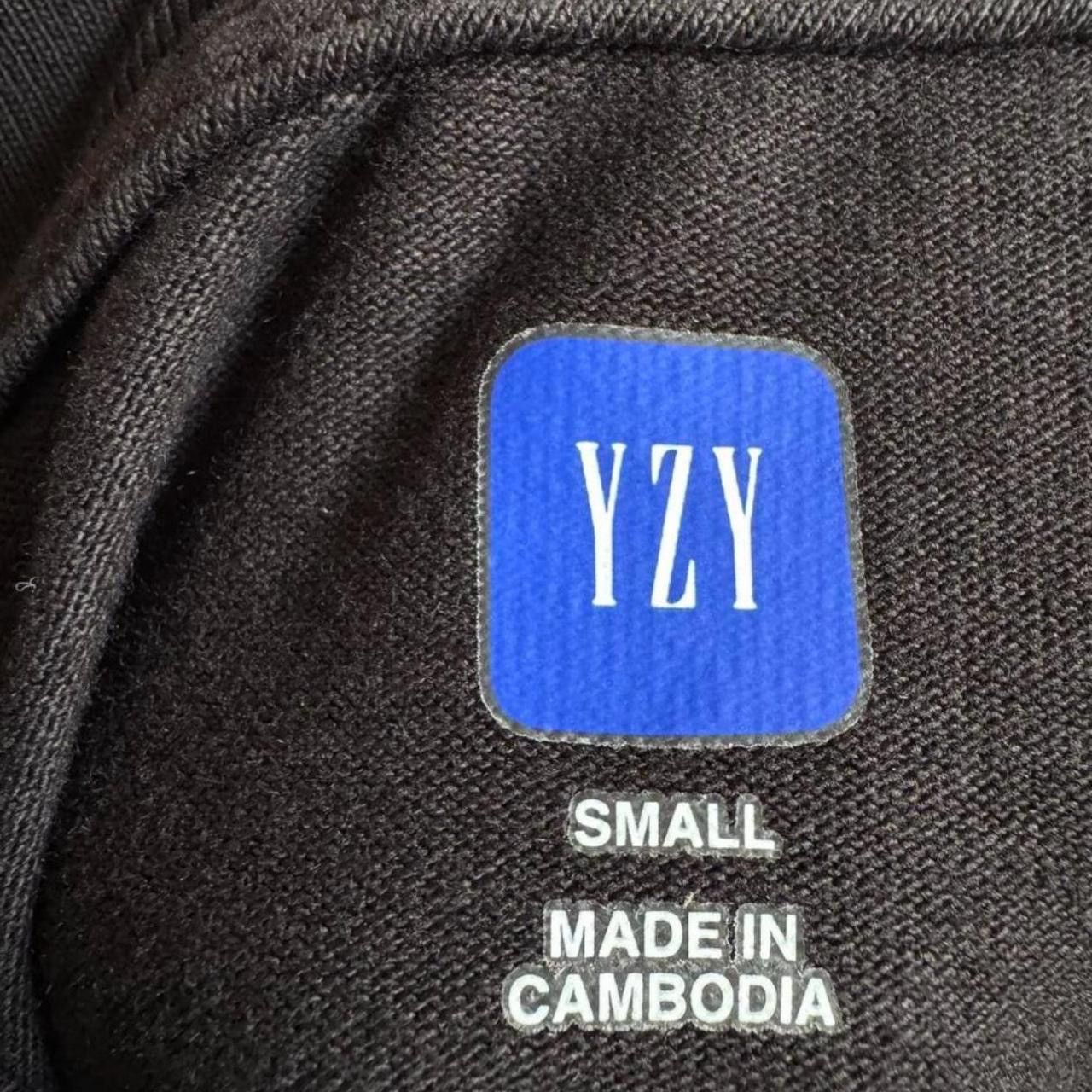 Balenciaga × Gap × Yeezy Yeezy Gap Balenciaga Dove 3/4 Tee Black Size US S / EU 44-46 / 1 - 2 Thumbnail