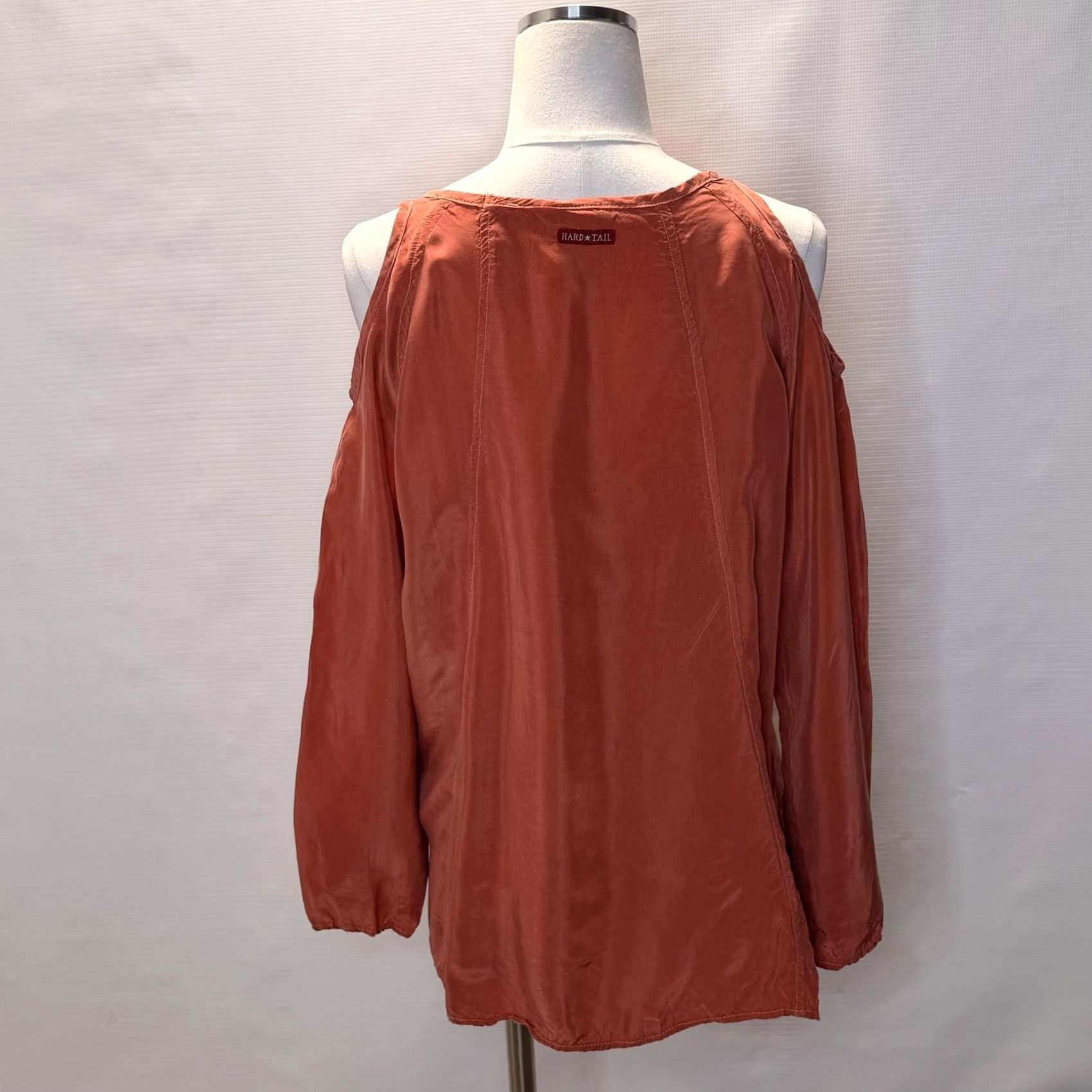 Hard Tail Hard Tail Womens Shirt Small Rust Orange Cold Shoulder Long Sleeve Blouse Tourniquet Size S / US 4 / IT 40 - 3 Thumbnail