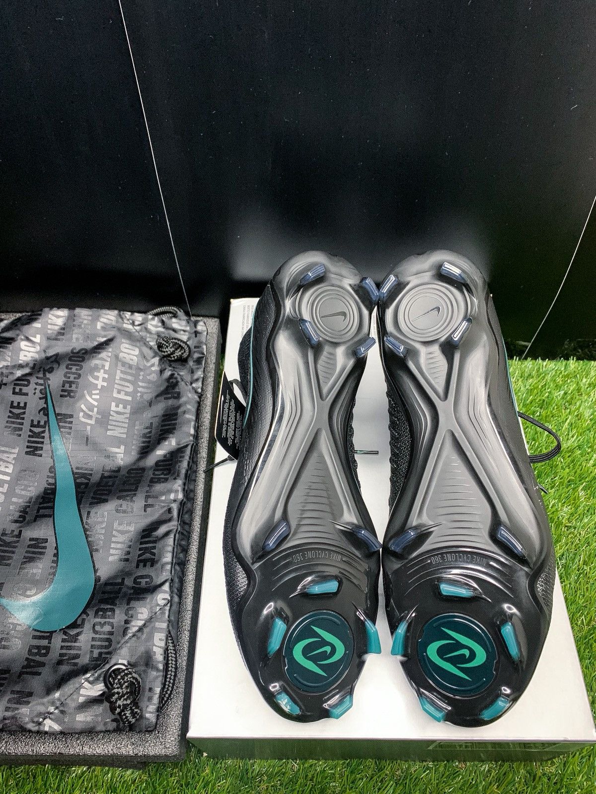Nike Nike Phantom Luna 2 Elite Size US 9 / EU 42 - 4 Thumbnail