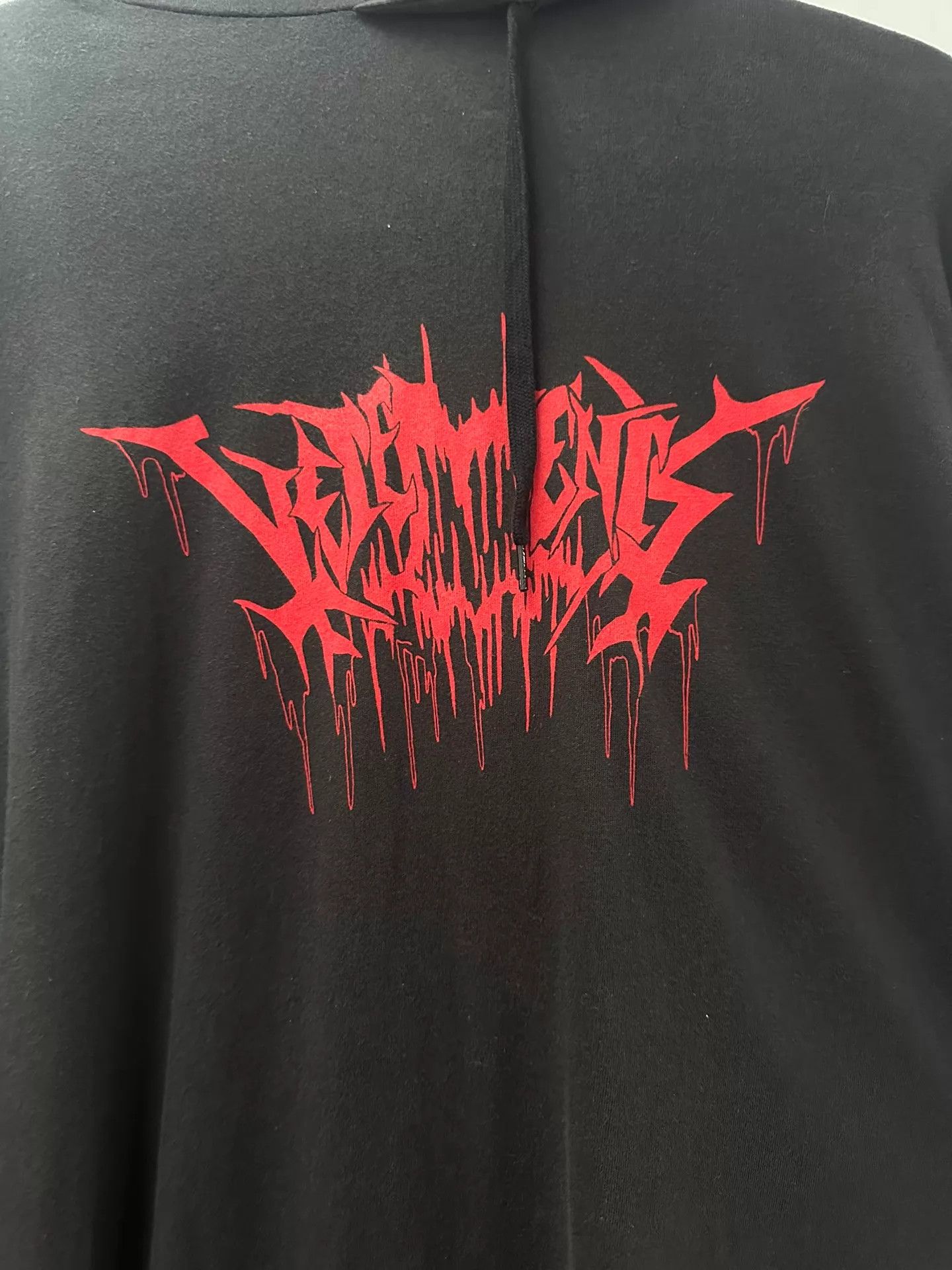 Vetements vetements 18ss blood drop sanskrit thin hoodie S Size US S / EU 44-46 / 1 - 2 Thumbnail