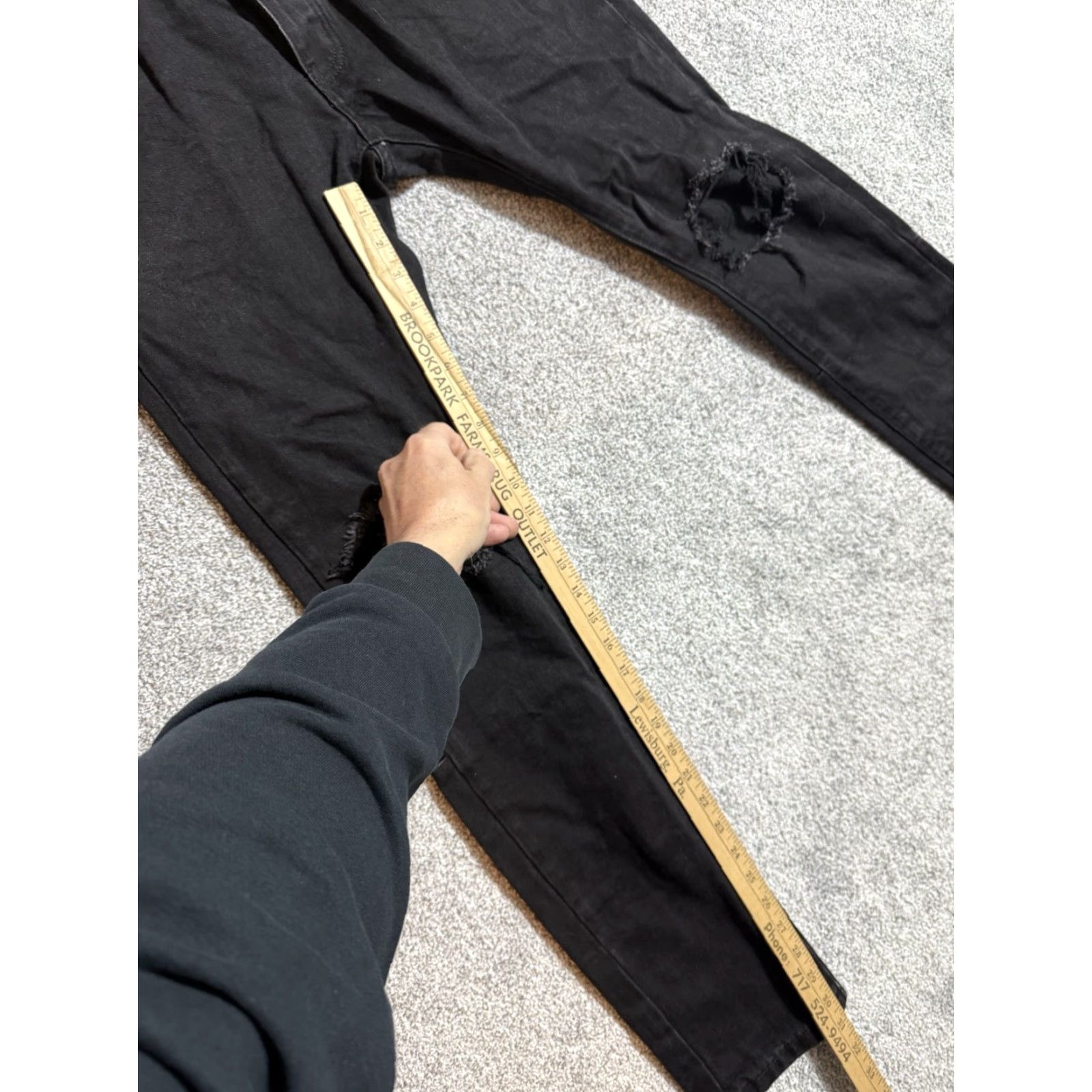 MNML Mnml Jeans Mens Size 31 Distressed Ripped Grunge Streetwear Edgy Y2K Inspired Size US 31 - 4 Thumbnail