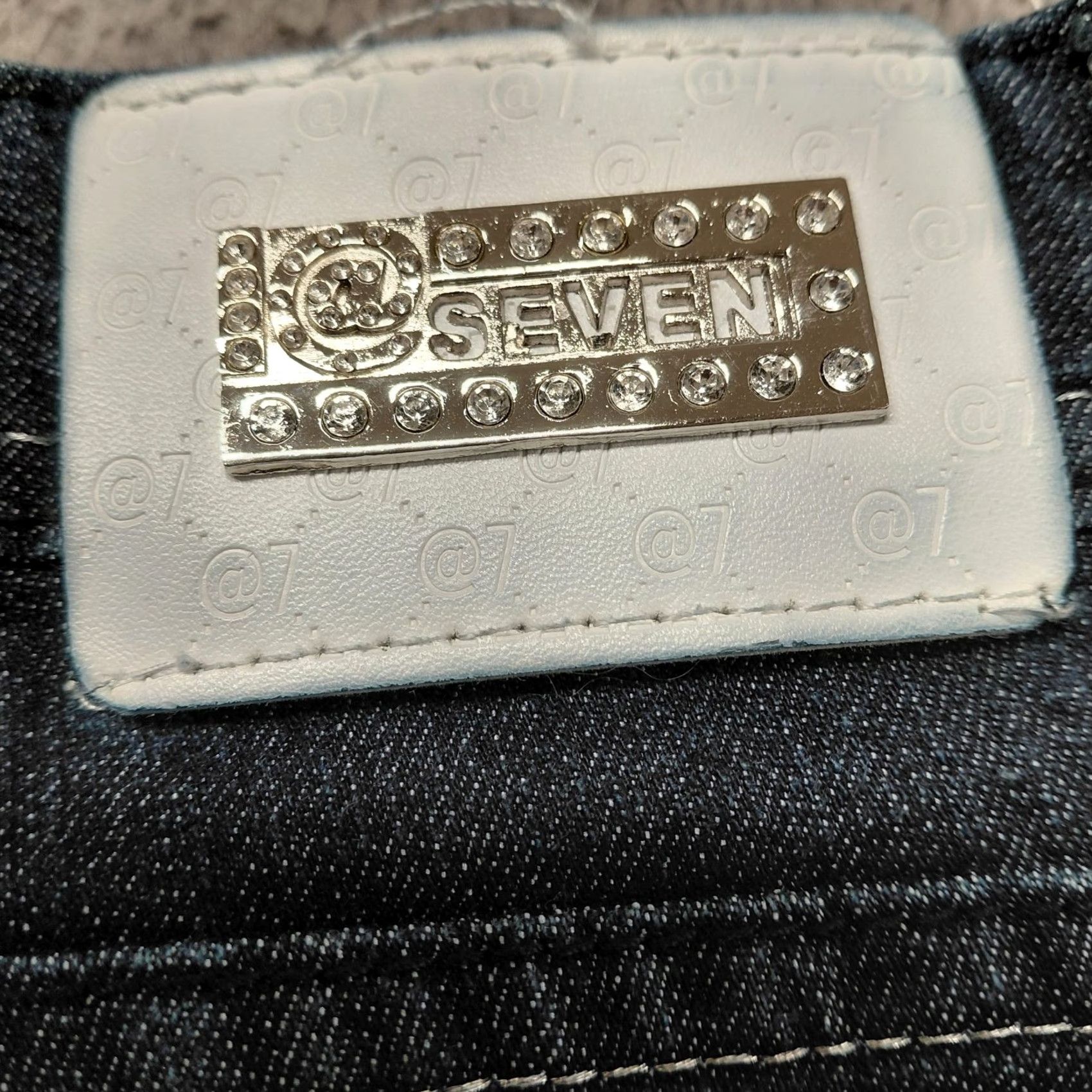 Vintage At Seven 7 Shorts Jeans Junior's Size 1 Blue Skinny Dark Wash Denim Bling Rhinestone Logo 5-Pocket Design Regular Fit Boys Girls Teens Vintage No Size 25" / US 0 / IT 36 - 5 Thumbnail
