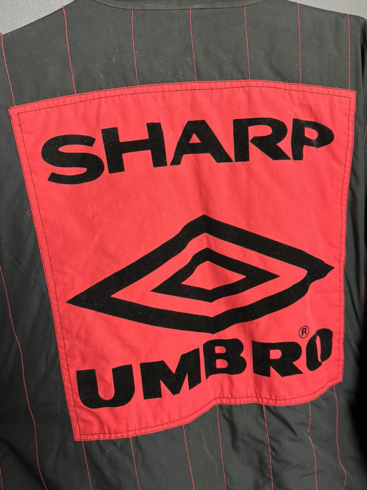 Umbro Vintage Manchester United Sharp Training Football Jacket Size US L / EU 52-54 / 3 - 5 Thumbnail