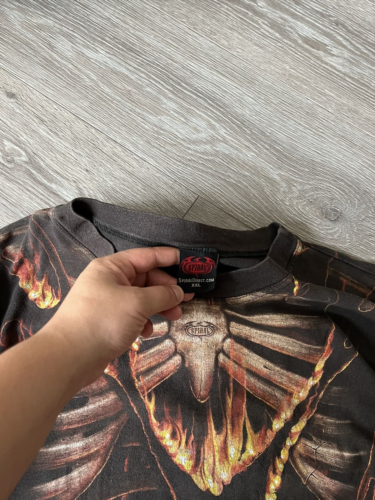 Vintage Vintage 💥 Spiral Avant Garde Tee Size US XXL / EU 58 / 5 - 9 Thumbnail