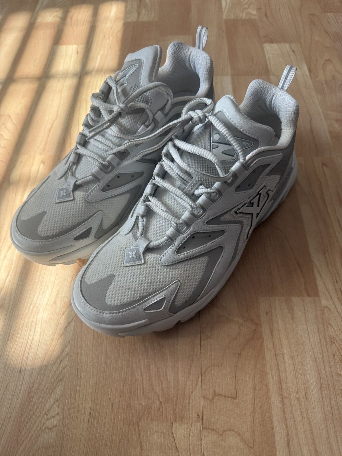 Louis Vuitton Louis Vuitton Tactic Runner - White Grey Size US 10 / EU 43 - 1 Thumbnail