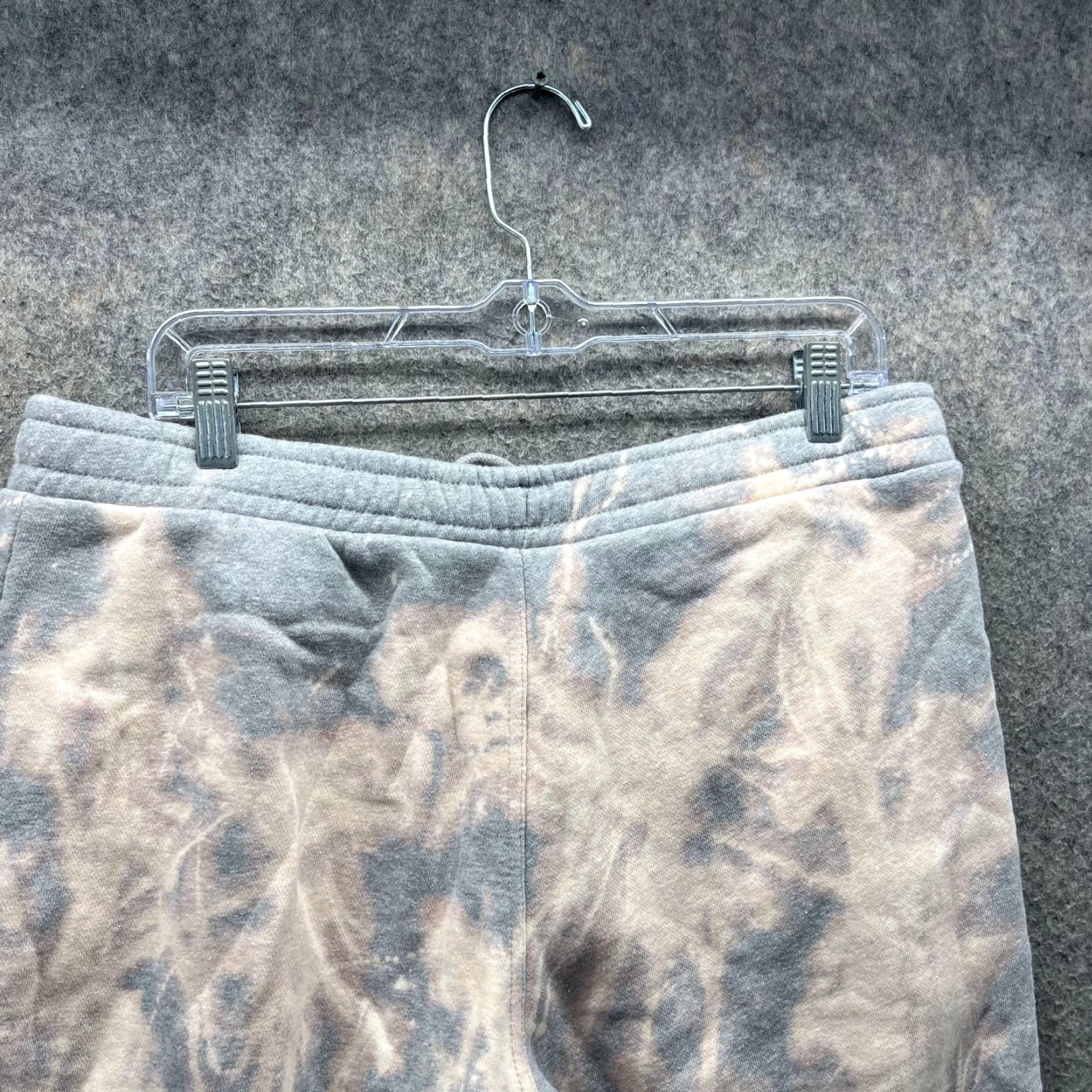 Adidas Adidas Shorts Men Medium Gray Elastic Waist Fleece Trefoil Originals Size US 31 - 2 Thumbnail