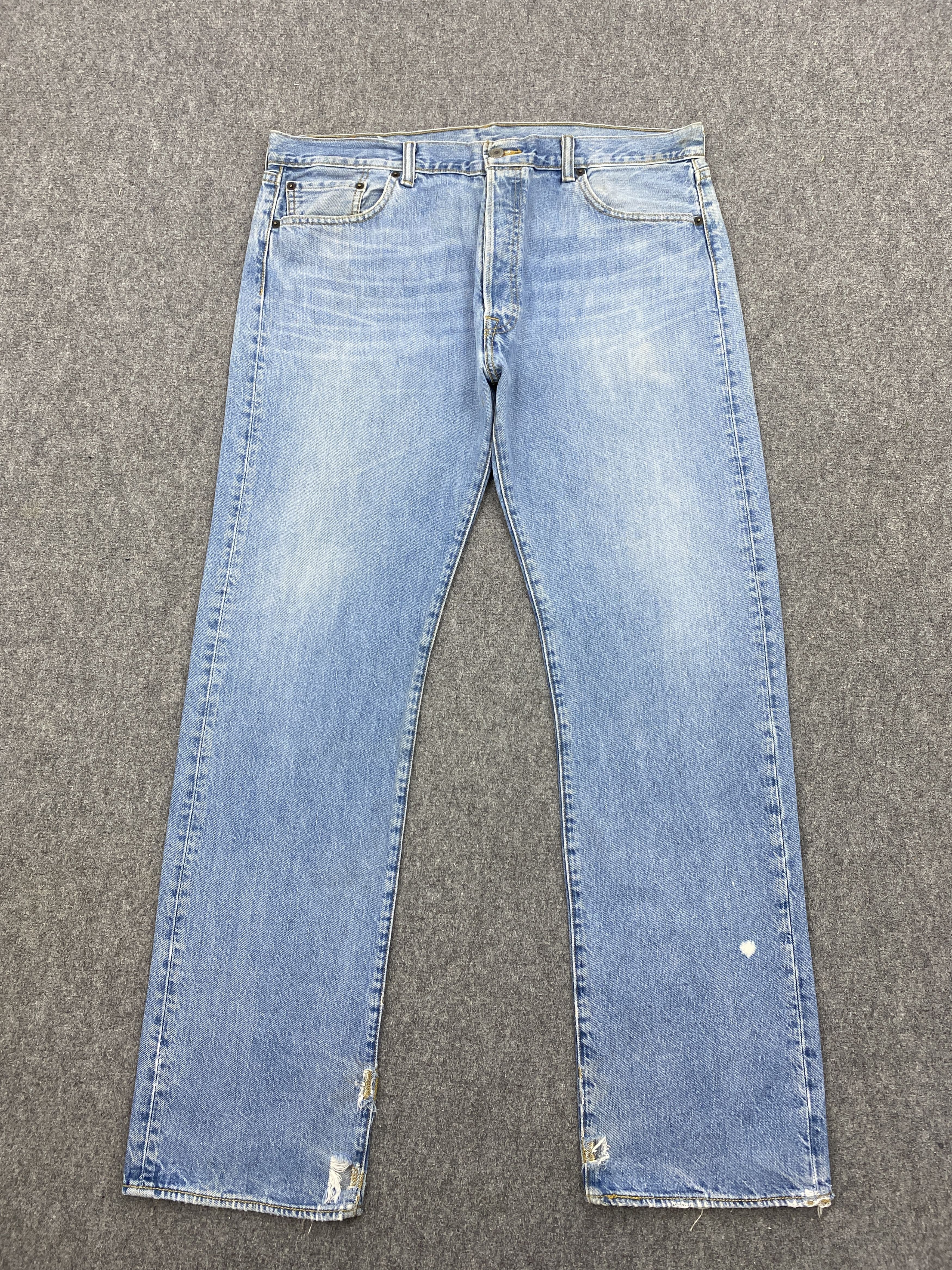 image of Levis 501 Light Blue Denim Jeans, Men's (Size 37)
