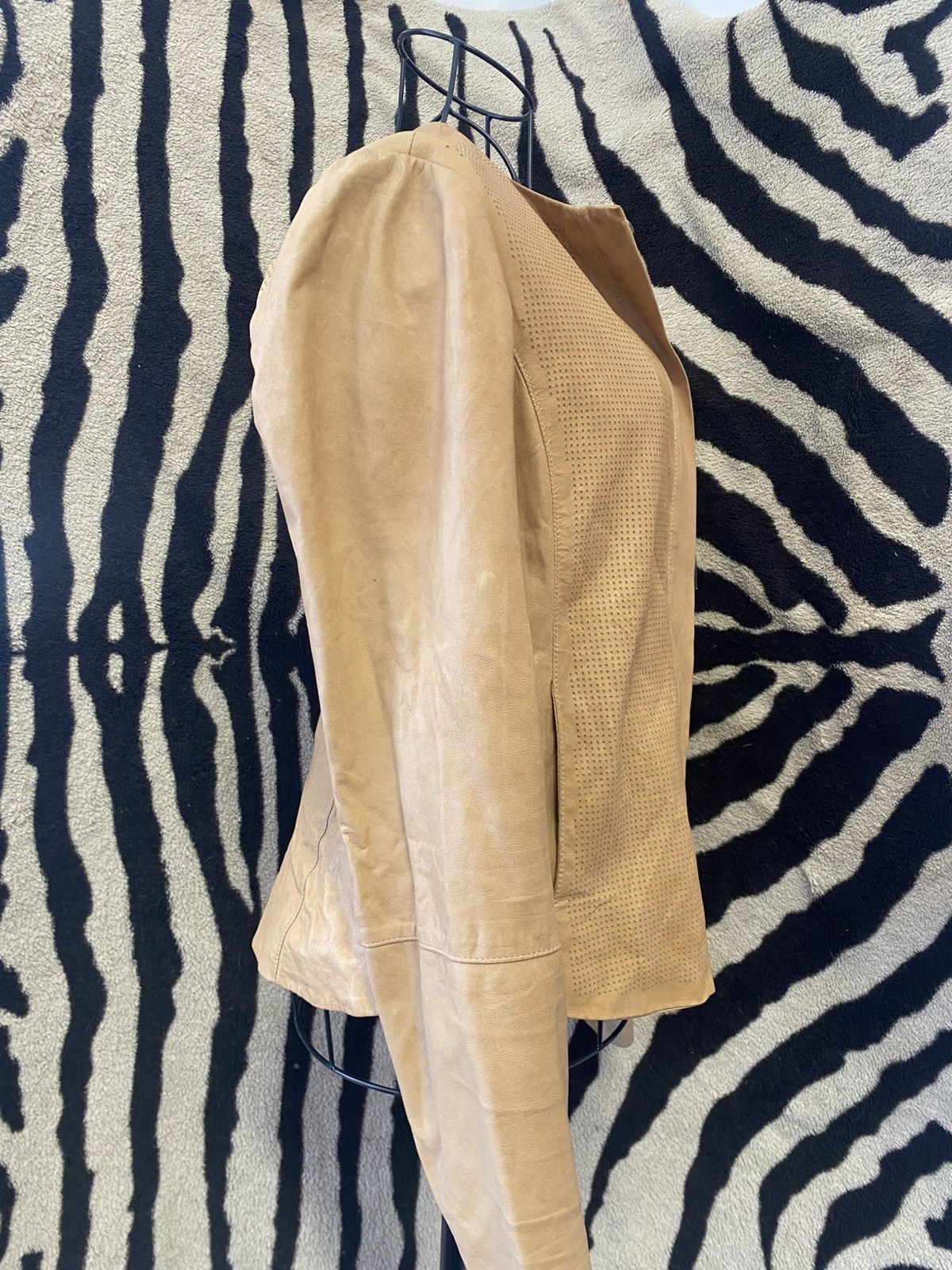 Vintage Vintage beige leather jacket Size S / US 4 / IT 40 - 4 Thumbnail