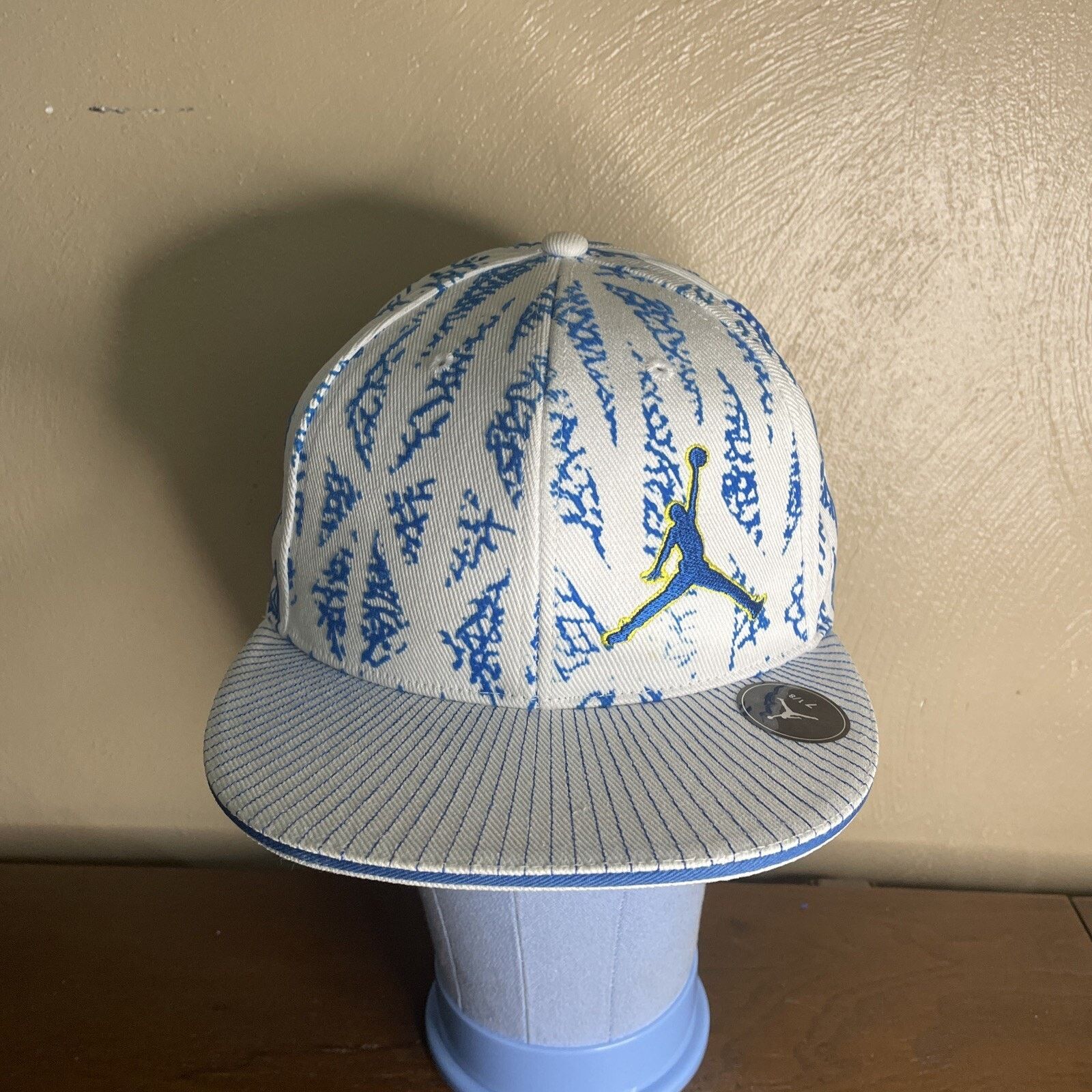Jordan Brand Rear Air Jordan Jumpman Hat 7 1/8 Fitted Cap Men ELNC Size ONE SIZE - 2 Thumbnail