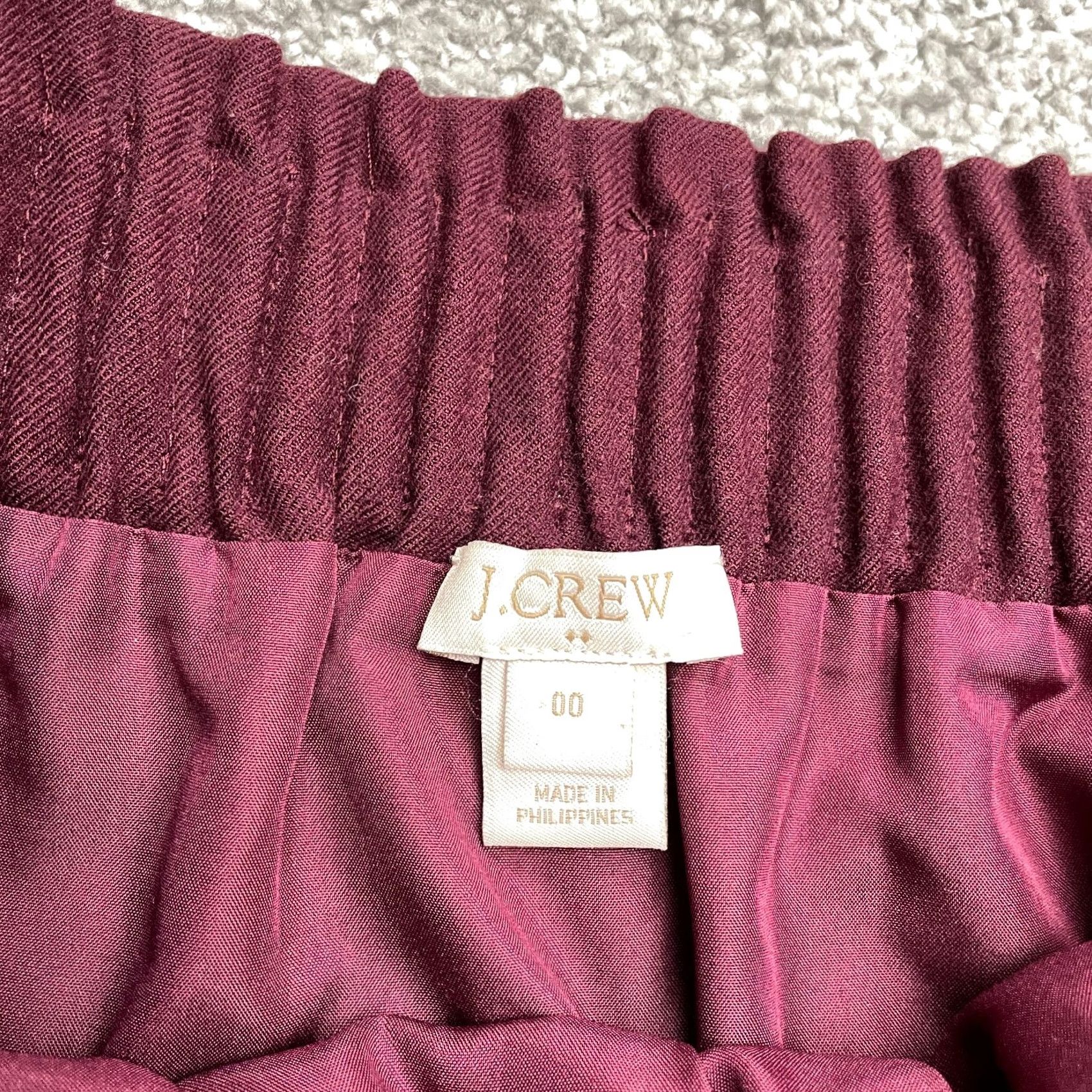 J.Crew J.Crew Wool Blend Pleated Pencil Skirt Womens 00 Maroon Red Elastic Lined Knee Length Solid Wool Blend Pattern Vintage: No Size 24" / US 00 / IT 34 - 3 Thumbnail