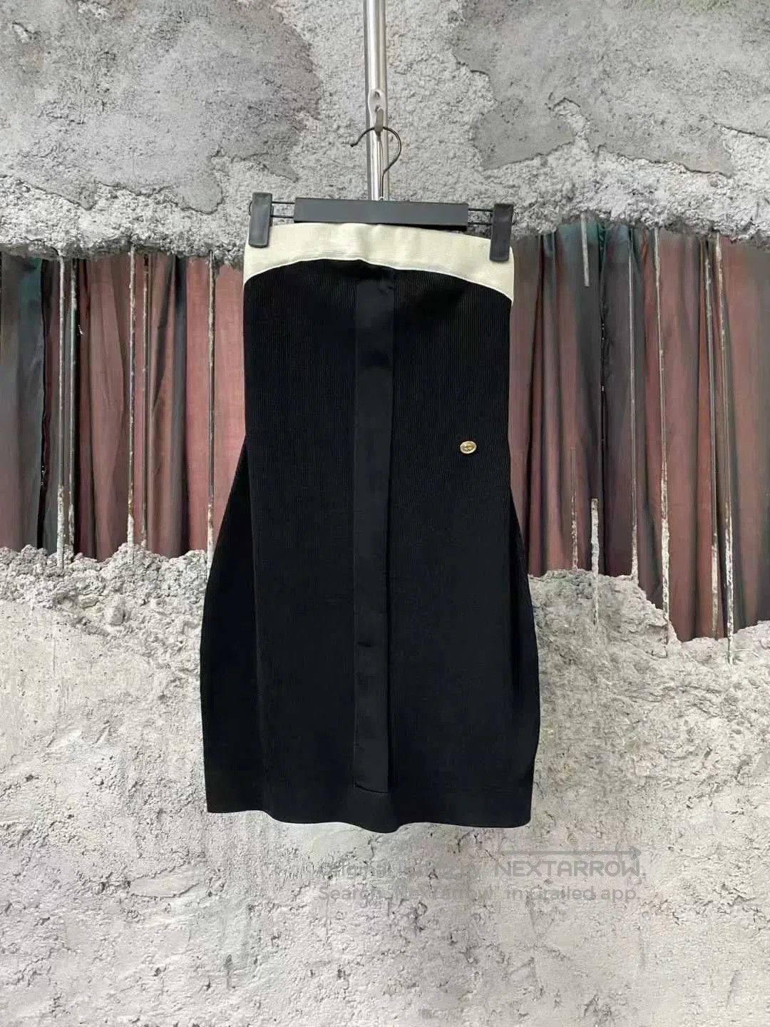Chanel black and white strapless dress by Chanel. Size XS / US 0-2 / IT 36-38 - 1 Thumbnail