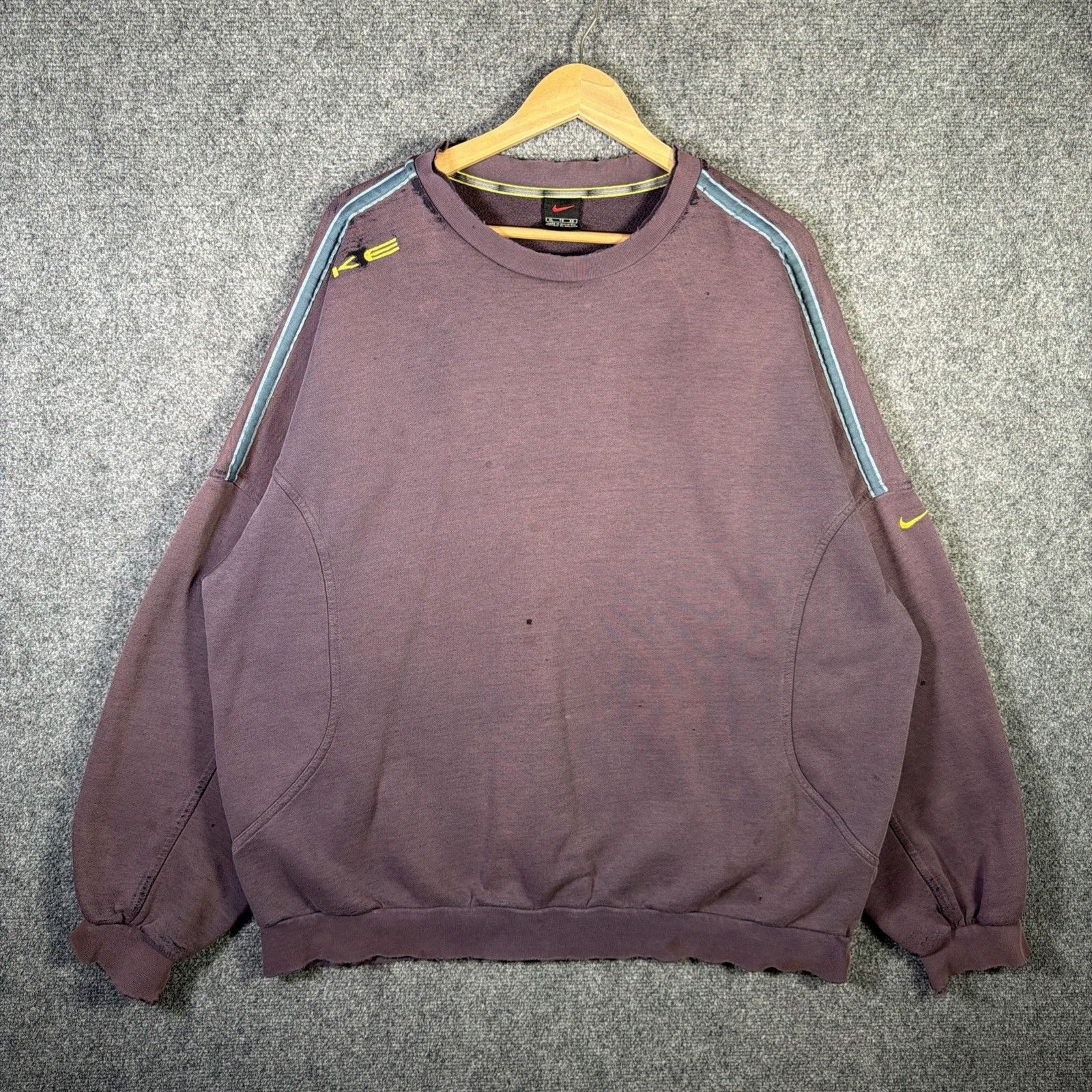 Nike Vintage Nike ACG Sweatshirt Mens XL Black 90s Faded Rare Size US XL / EU 56 / 4 - 1 Thumbnail