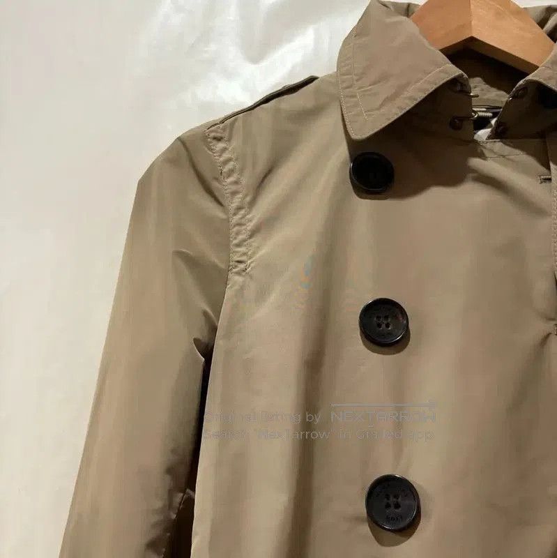 Burberry Burberry Women's Khaki Short Trench Coat. Size XXS / US 00 / IT 34 - 4 Thumbnail