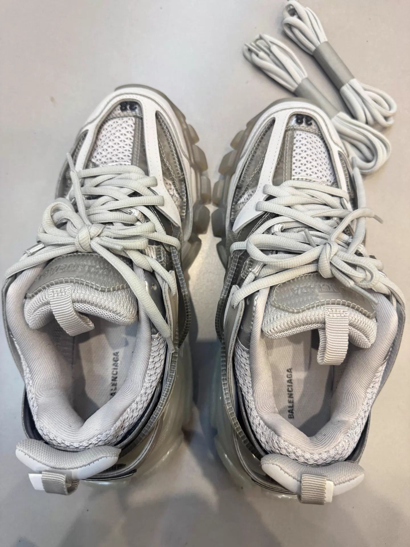 Balenciaga Balenciaga Track White/Gray Colorblock Clear Sole 38 Size US 7.5 / IT 37.5 - 3 Thumbnail