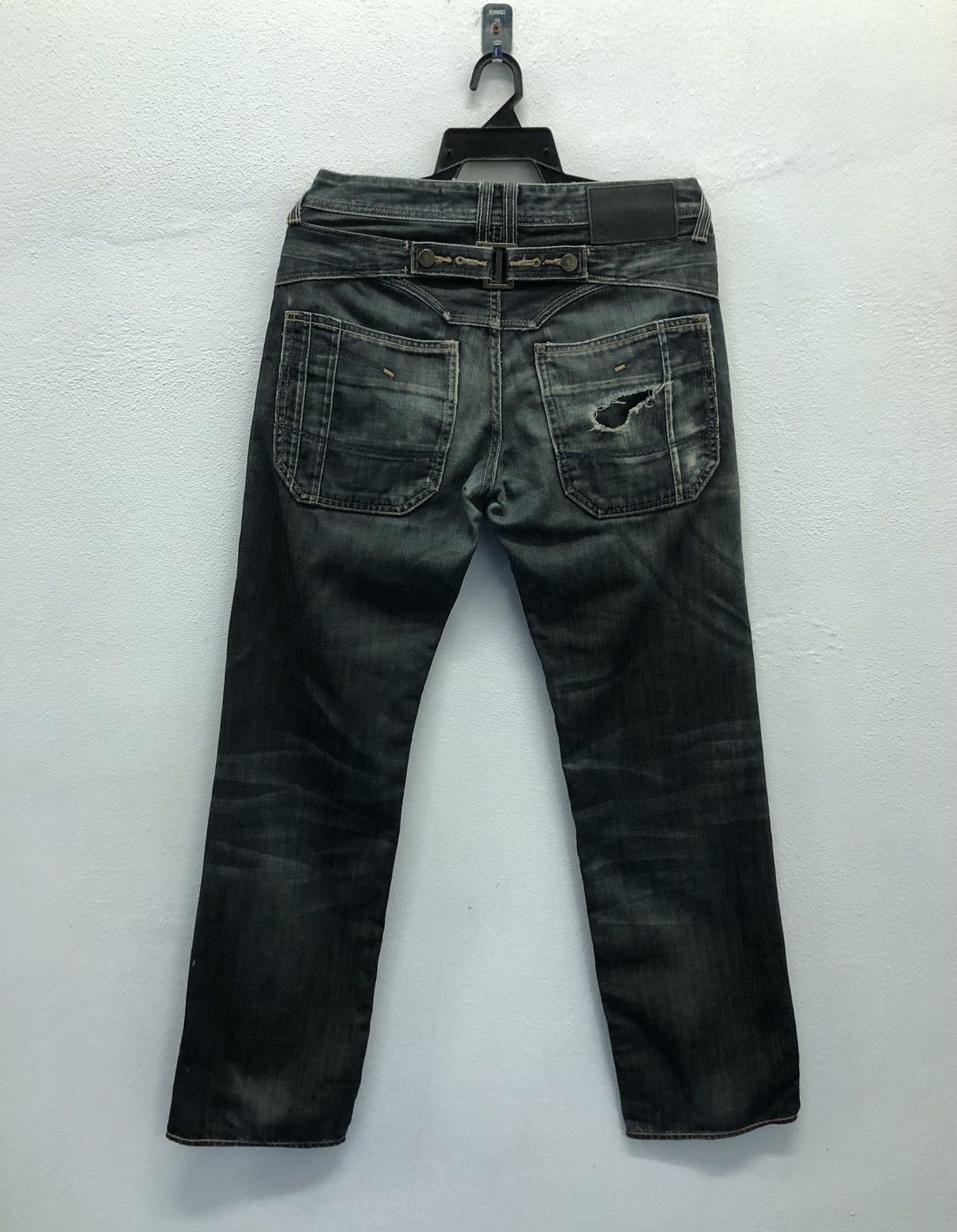 H&M H&M &BRAGG Fit Jeans – Distressed Black Wash, W31 L32 Size US 32 / EU 48 - 2 Thumbnail