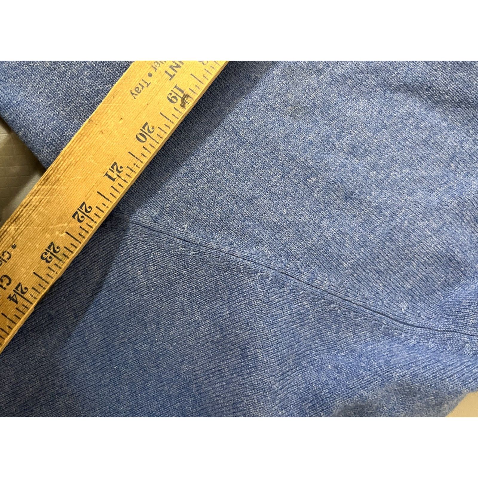 Vintage VINTAGE LL Bean Men's Sweater 100% Lambswool Blue Pullover Large V-Neck 90's QY78 Men's Size US L / EU 52-54 / 3 - 5 Thumbnail