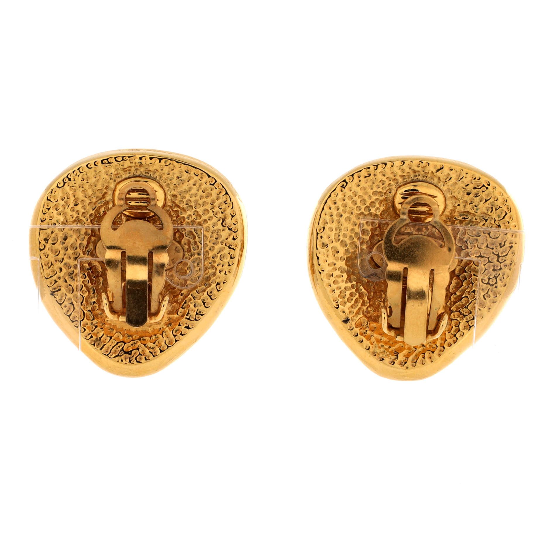 Chanel Vintage CC Round Clip-On Earrings Metal Size ONE SIZE - 1 Thumbnail