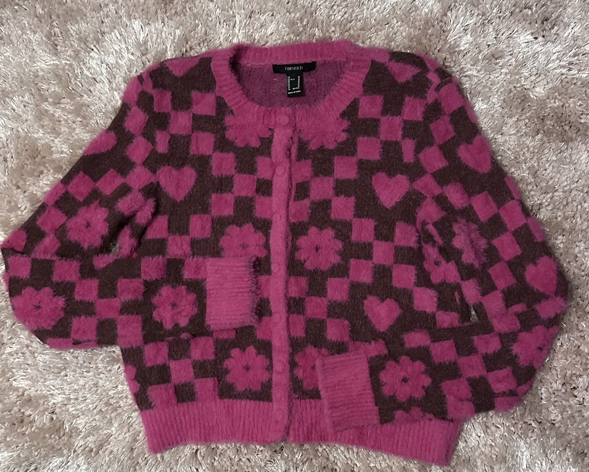 Forever 21 Forever 21 Pink Fuzzy Retro Checker Cardigan Size Medium Size M / US 6-8 / IT 42-44 - 1 Thumbnail