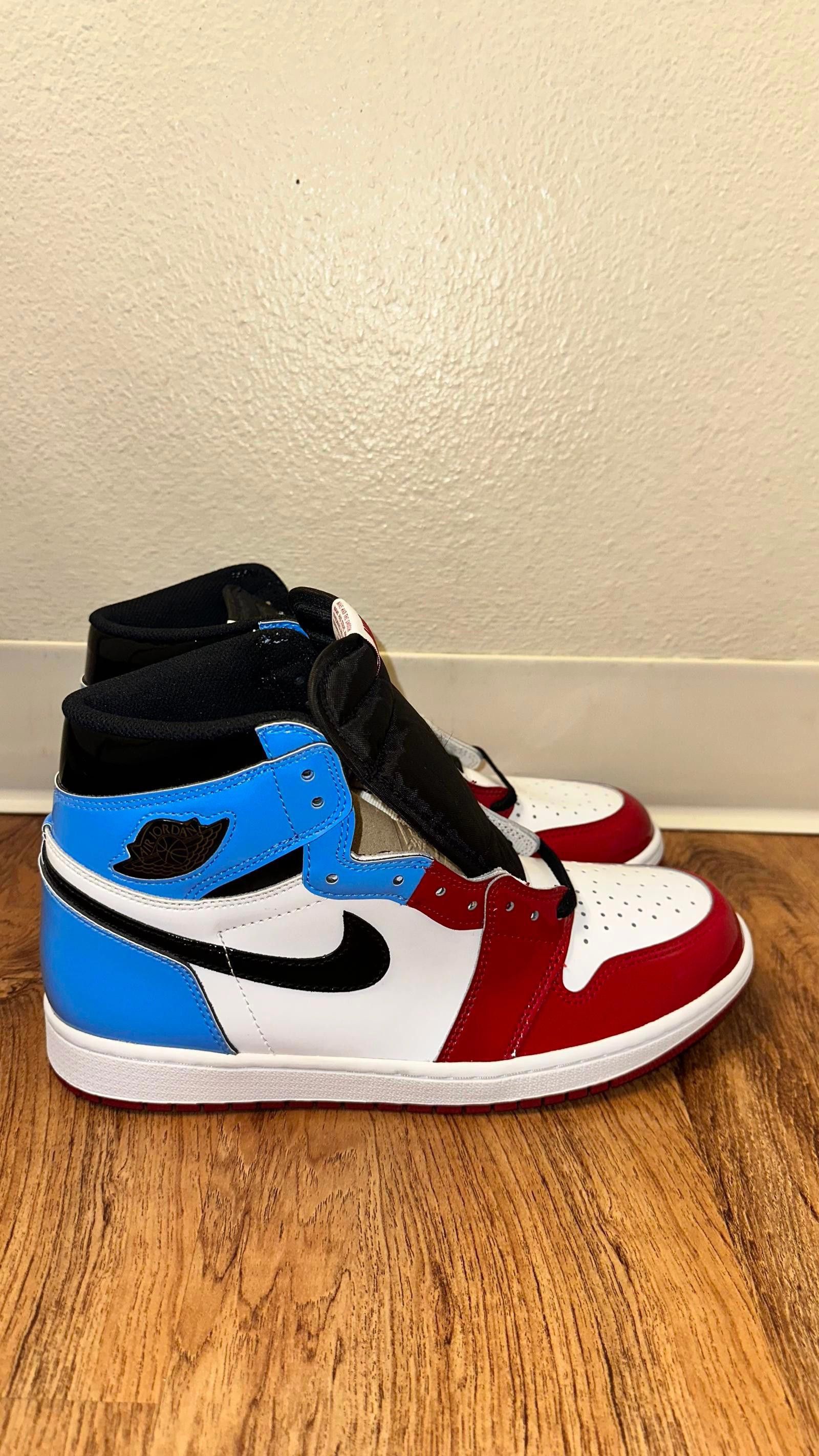 Jordan Brand Jordan 1 Retro High Fearless UNC Chicago Size US 10.5 / EU 43-44 - 1 Thumbnail