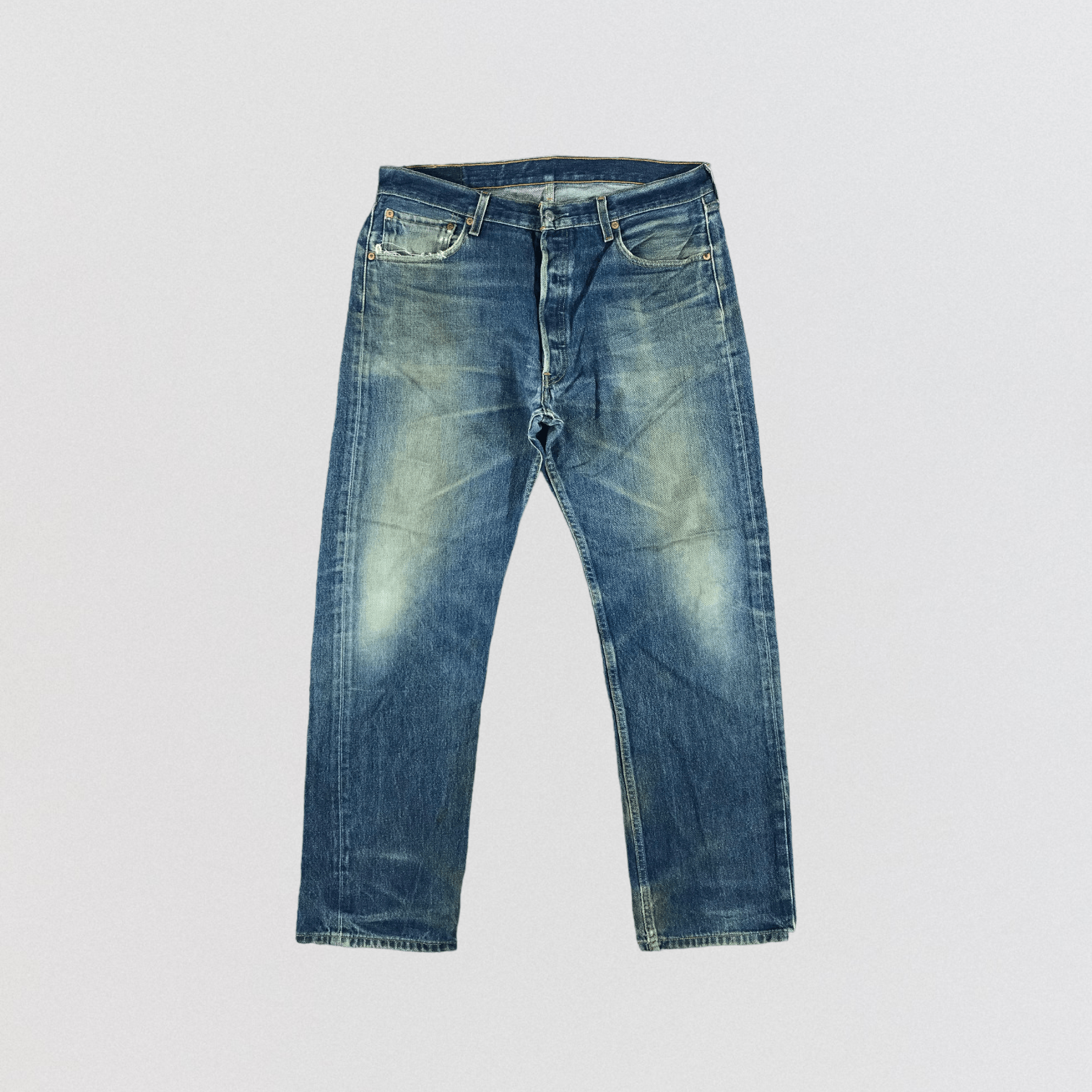 Levi's 90s Vintage Blue Wash Levis 501 Jeans-JM2937 Size US 36 / EU 52 - 1 Thumbnail