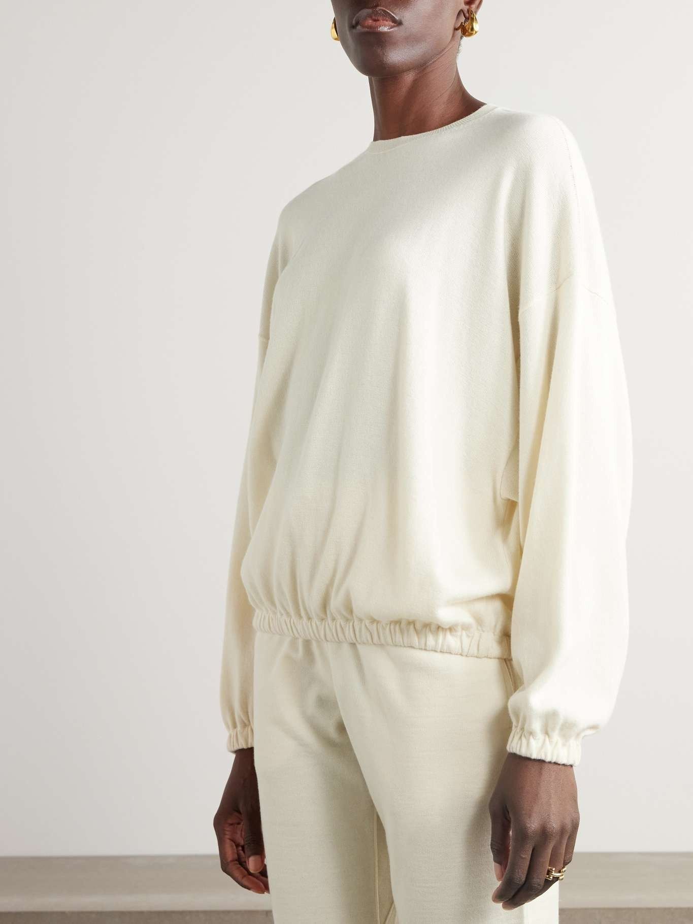 Loro Piana o1w1db10825 FAO4531 Cocooning Sweater in White Size M / US 6-8 / IT 42-44 - 2 Thumbnail