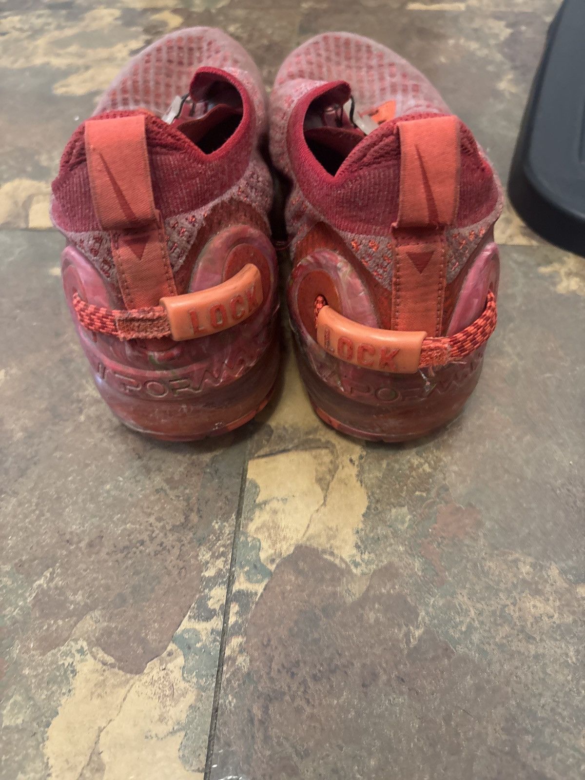 Nike Nike Air VaporMax Flyknit Red Size US 10 / EU 43 - 3 Thumbnail