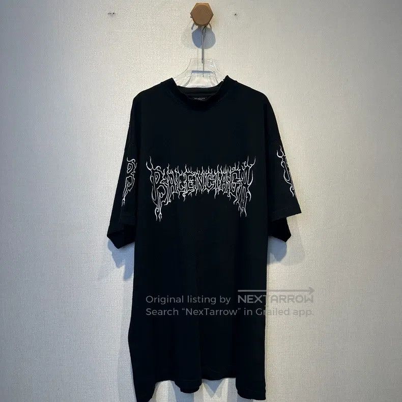 Balenciaga Balenciaga The Year of the Loong limited Sanskrit flame sh Size US L / EU 52-54 / 3 - 1 Thumbnail