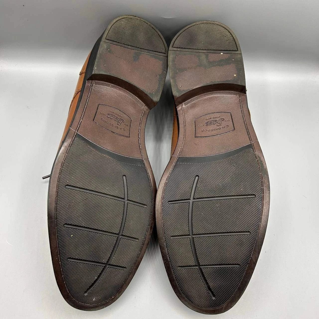 G.H. Bass & Co. G.H Bass & Co. Sheldon Derby Dress Shoes 11M Leather Moc Toe Size US 11 / EU 44 - 7 Thumbnail