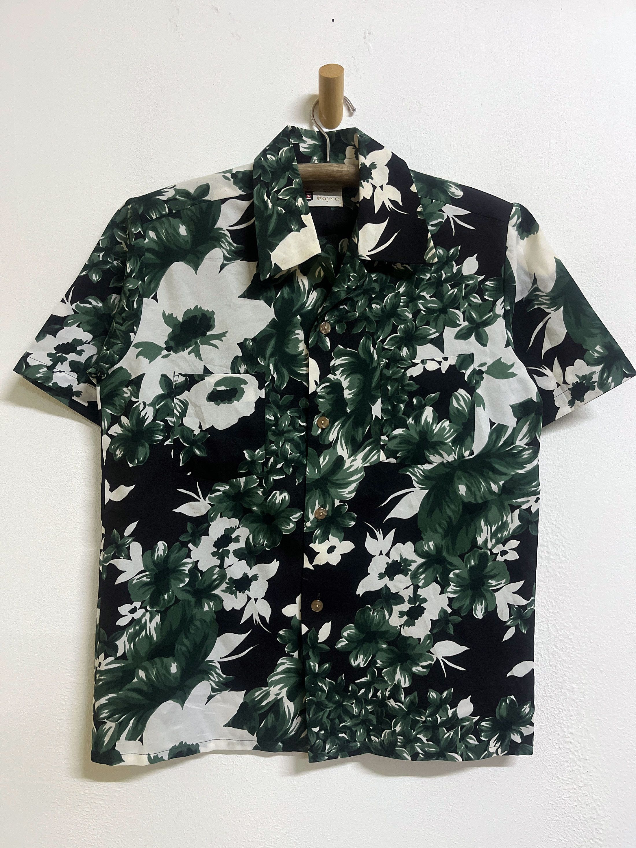Japanese Brand Vintage Royce Hawaii 80s 70s Short Sleeve Size US M / EU 48-50 / 2 - 1 Thumbnail