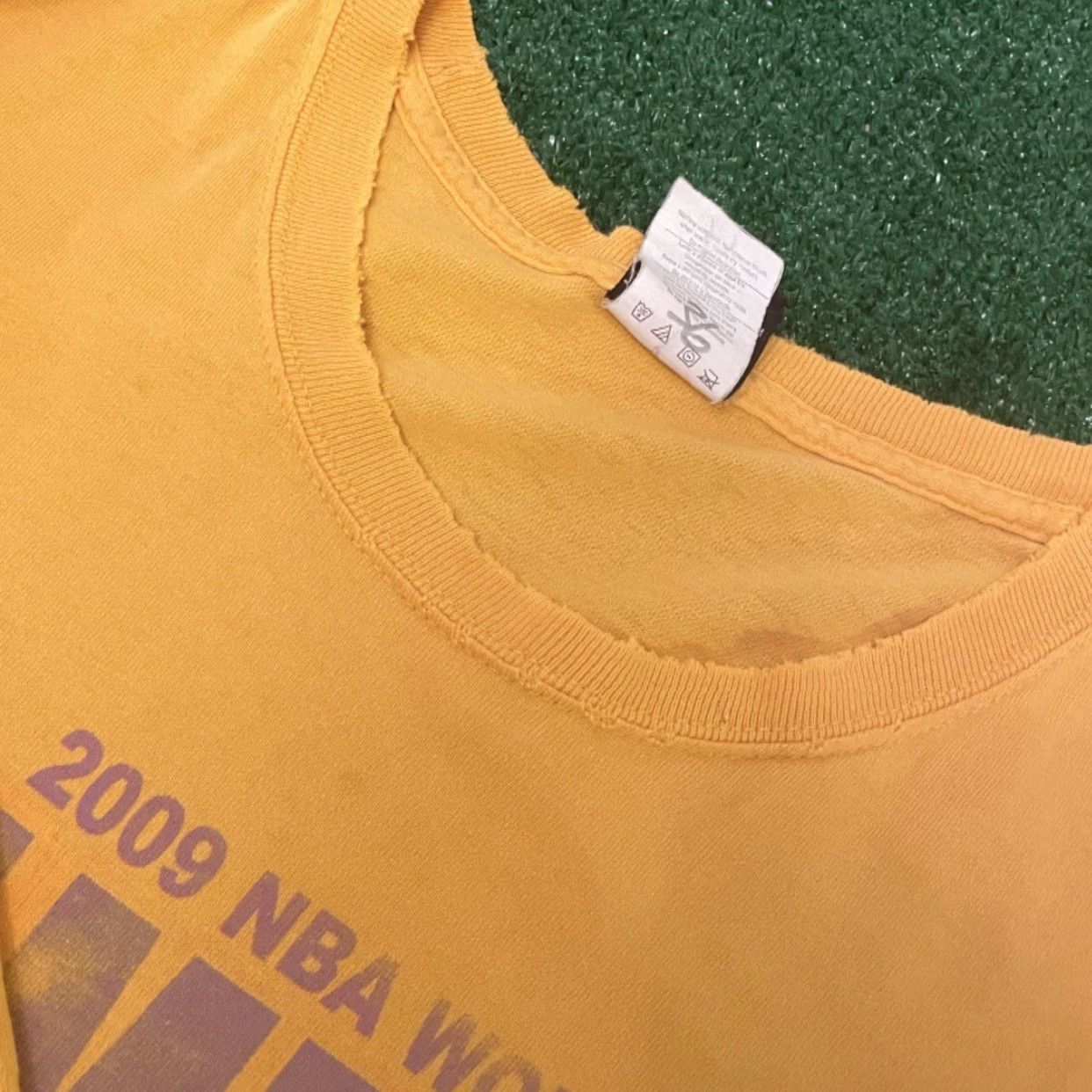 NBA Vintage Kobe Bryant LA Lakers 2009 NBA Champions VTG Shirt Mens Size XL Size US XL / EU 56 / 4 - 4 Thumbnail