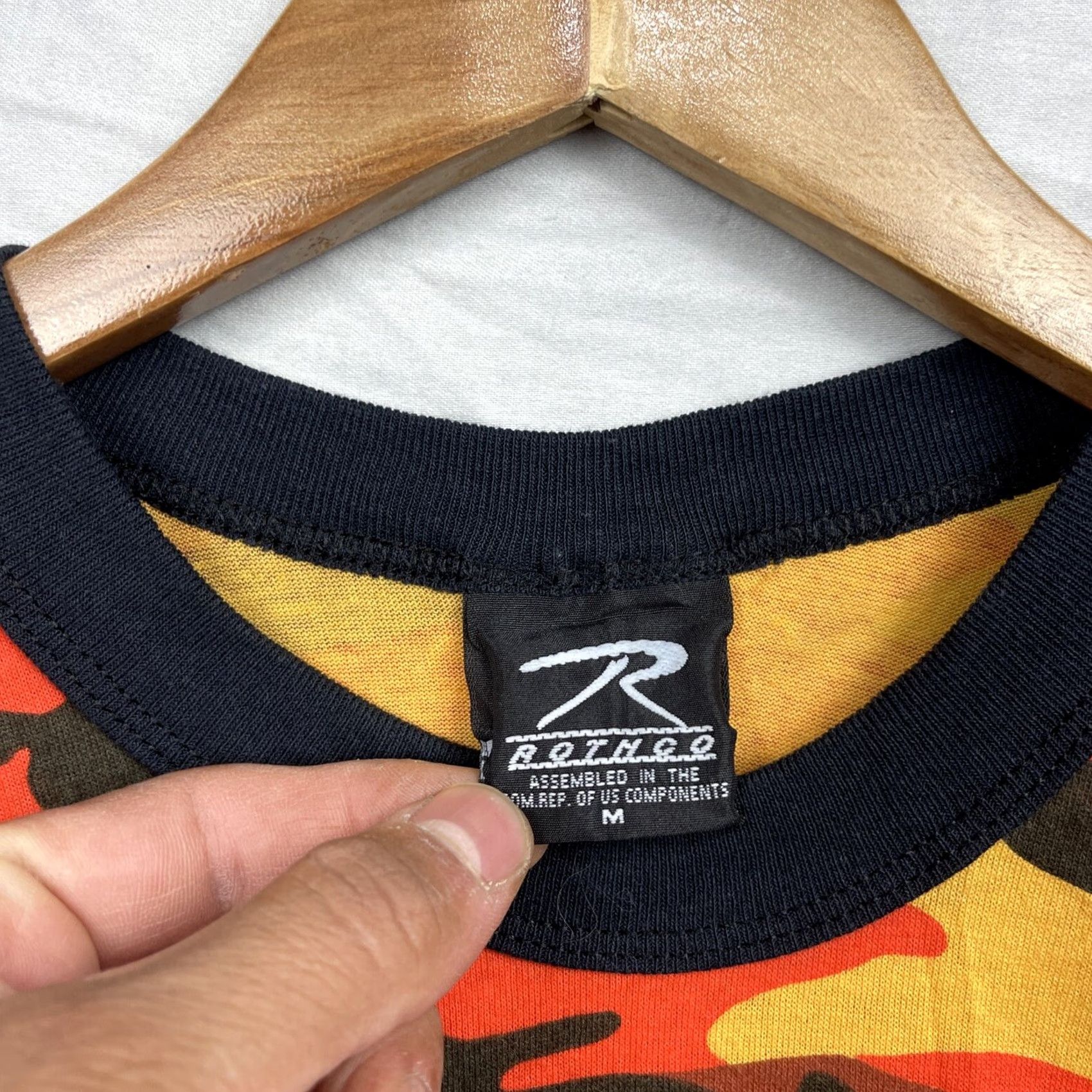 Rothco VINTAGE Rothco Ted Nugent Shirt Mens M Orange Camo Band Tee Size US M / EU 48-50 / 2 - 4 Thumbnail