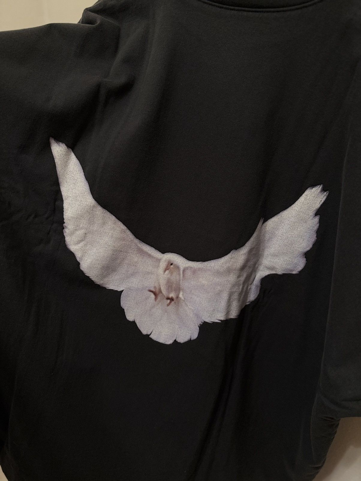Balenciaga × Gap × Yeezy YZY Gap Crop Dove T-shirt Engineered by Balenciaga Size US M / EU 48-50 / 2 - 5 Thumbnail