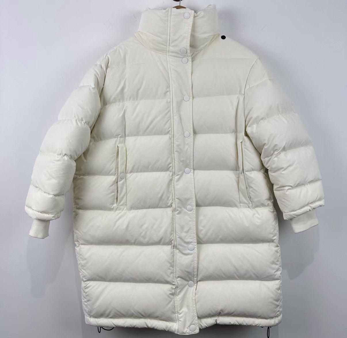 Balenciaga Balenciaga Long White Down Jacket J42 Size XS / US 0-2 / IT 36-38 - 1 Thumbnail