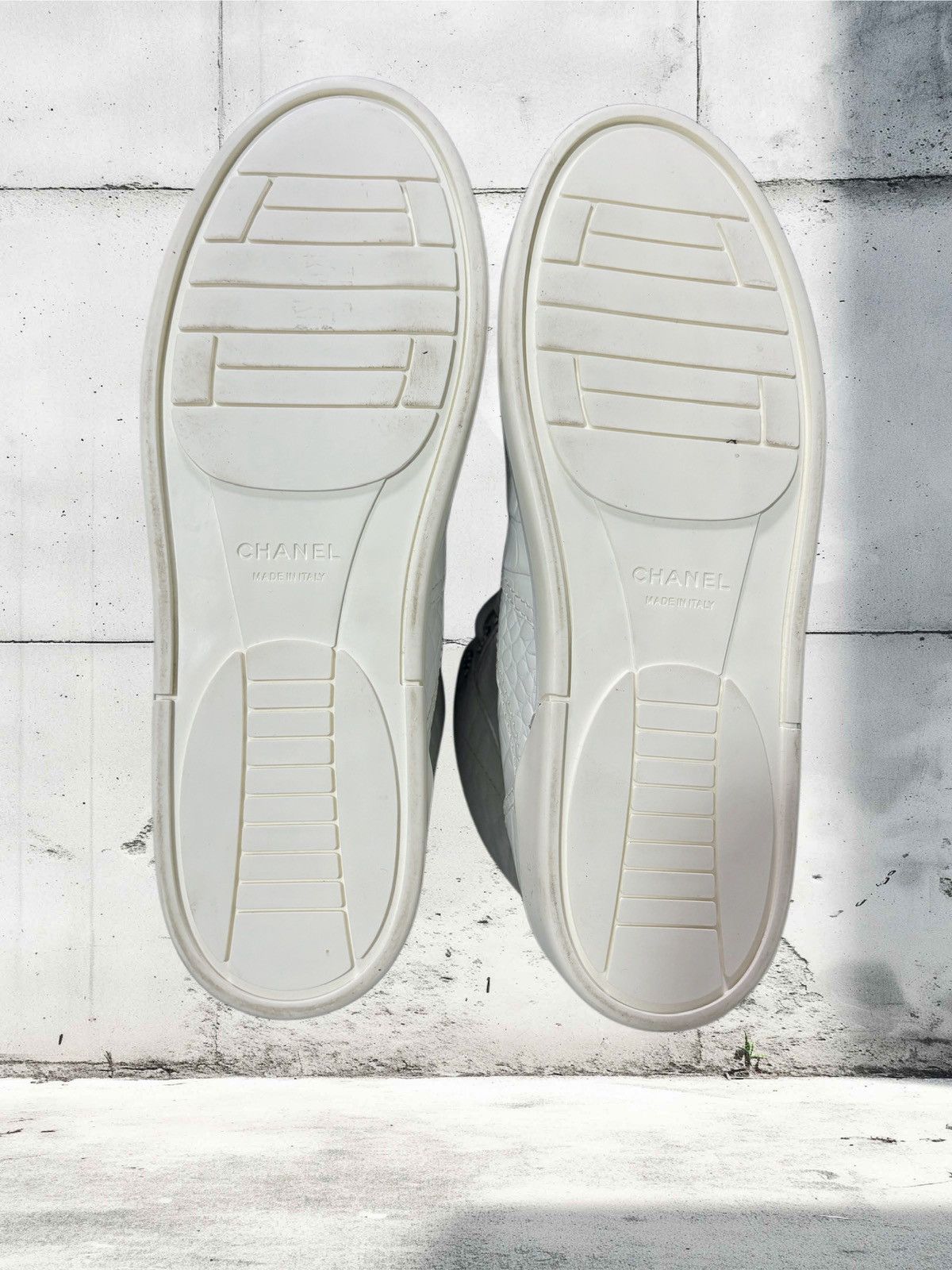 Chanel Chanel Crocodile Calfskin Hightop Sneaker Size US 8.5 / EU 41-42 - 6 Thumbnail