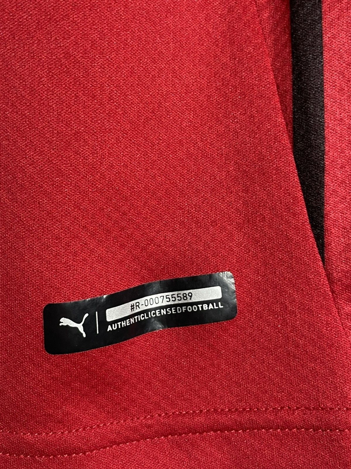 Puma AC Milan Puma 2021/22 Home Y2k Streetwear Football Shirt Size US M / EU 48-50 / 2 - 7 Thumbnail