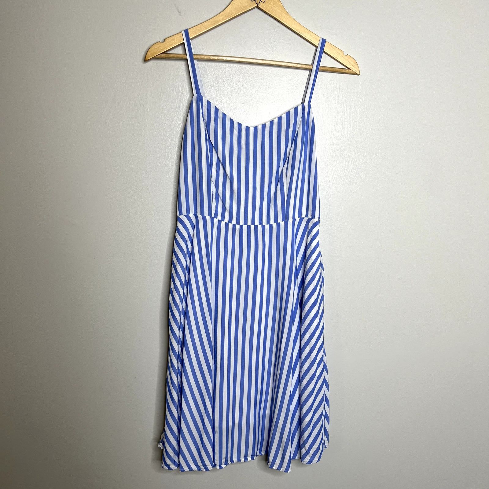 Old Navy Old Navy Blue Striped Cami Dress Size M / US 6-8 / IT 42-44 - 4 Thumbnail