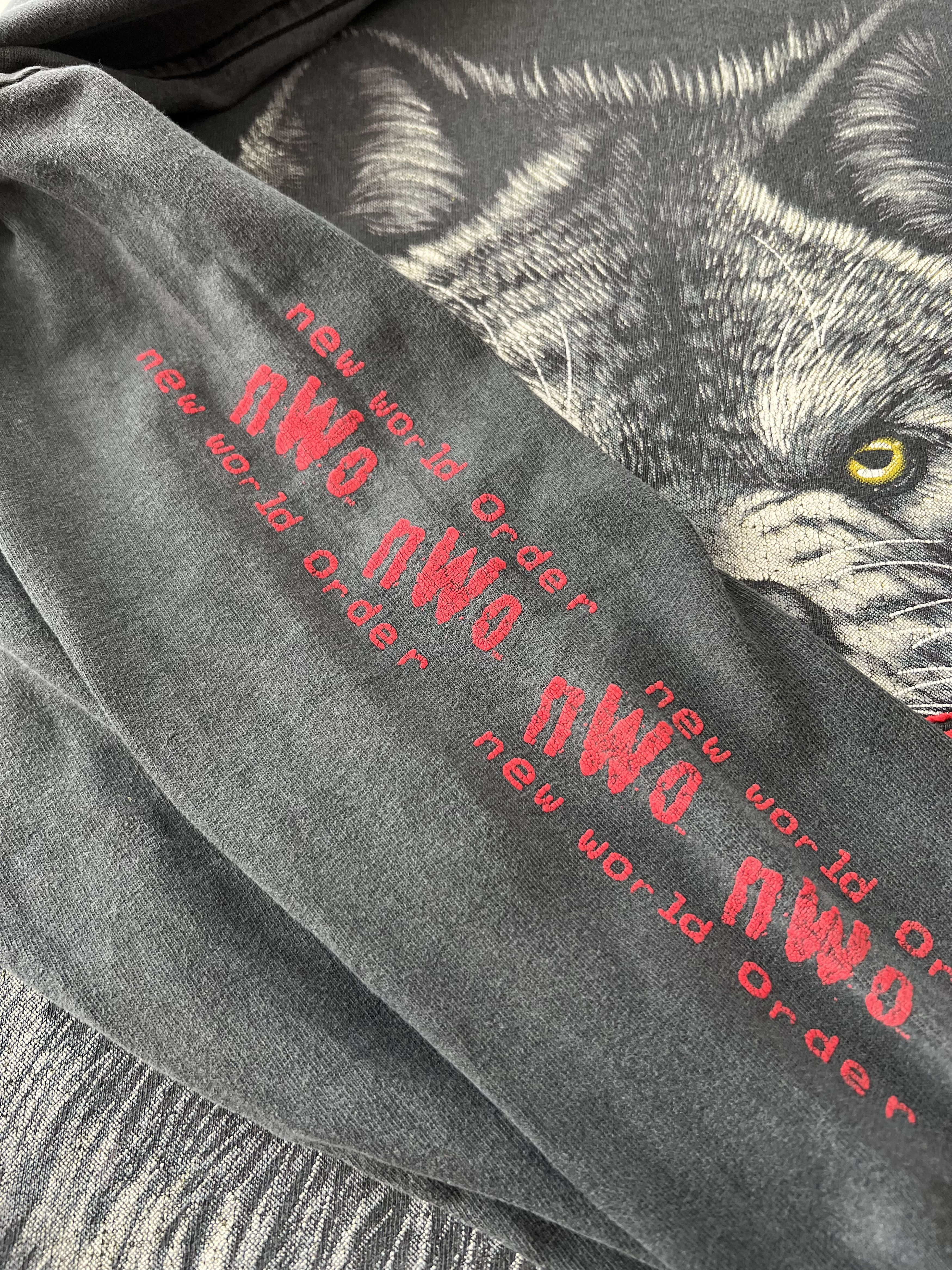 WWE Vintage 1998 NWO New World Order Wolf WWE Black T-shirt Size US XL / EU 56 / 4 - 9 Thumbnail