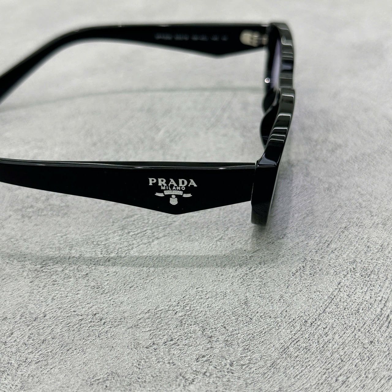 Prada PRADA 0PR B06S 16K40J SUNGLASSES Size ONE SIZE - 7 Thumbnail