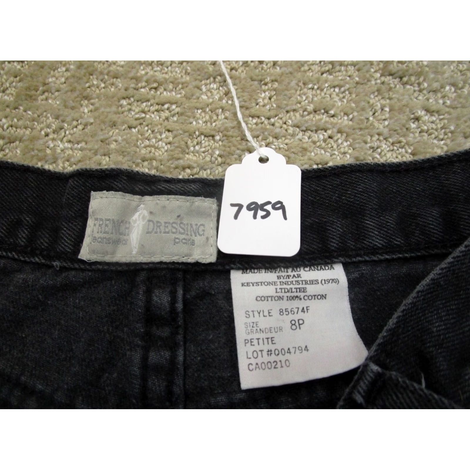 Vintage VINTAGE French Dressing Jeans Women 8 Black High Rise Bareback Western Petite 90s Logo Southwestern Menus? Size 30" / US 8 / IT 44 - 8 Thumbnail