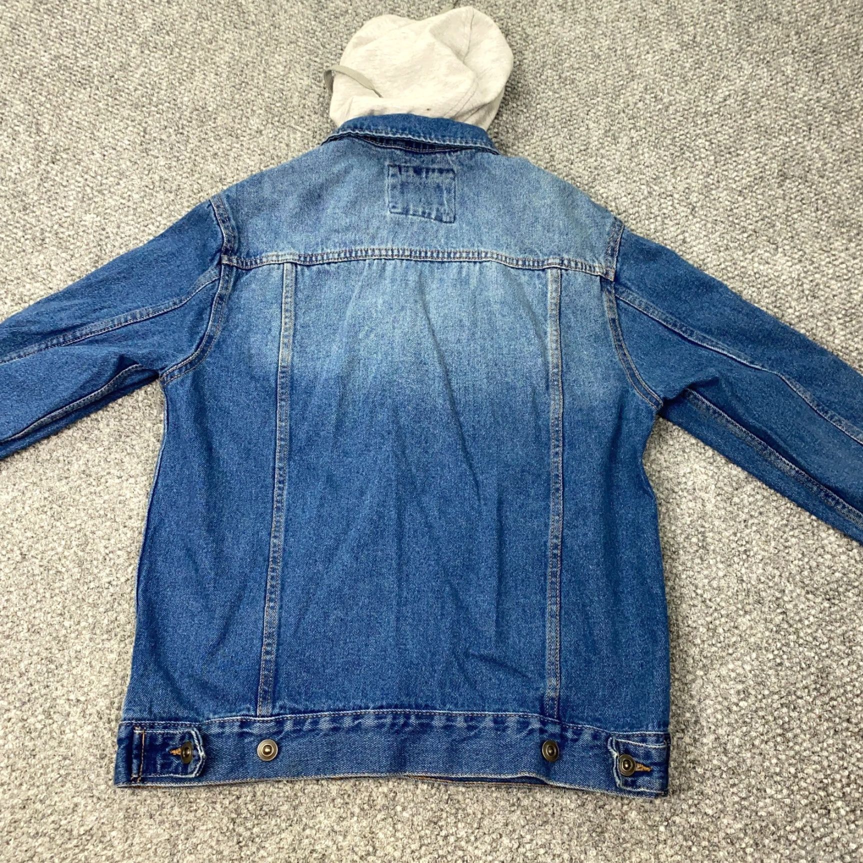 Forever 21 VINTAGE Forever 21 Denim Jacket Mens Small Blue Hooded Trucker Grunge Size US 29 - 4 Thumbnail