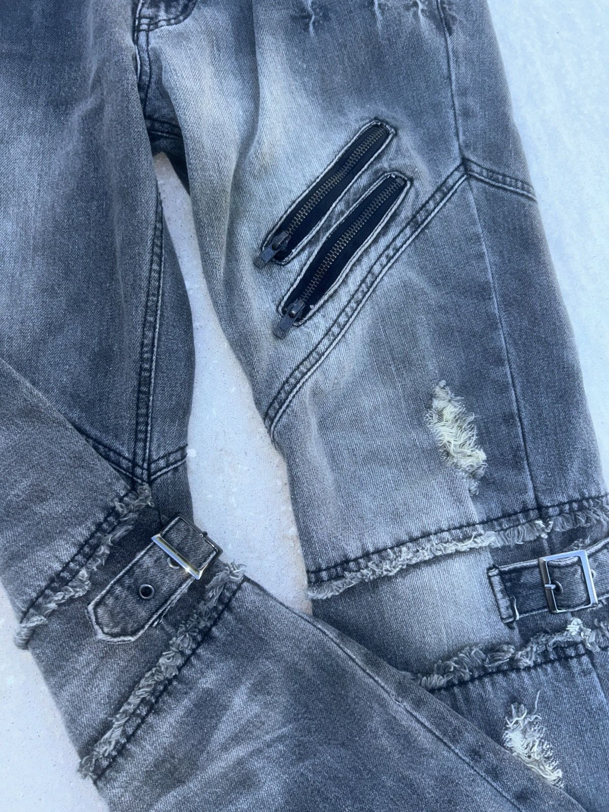 Japanese Brand Hysteric Glamour Style Japanese Bondage Flare Jeans Size US 32 / EU 48 - 6 Thumbnail