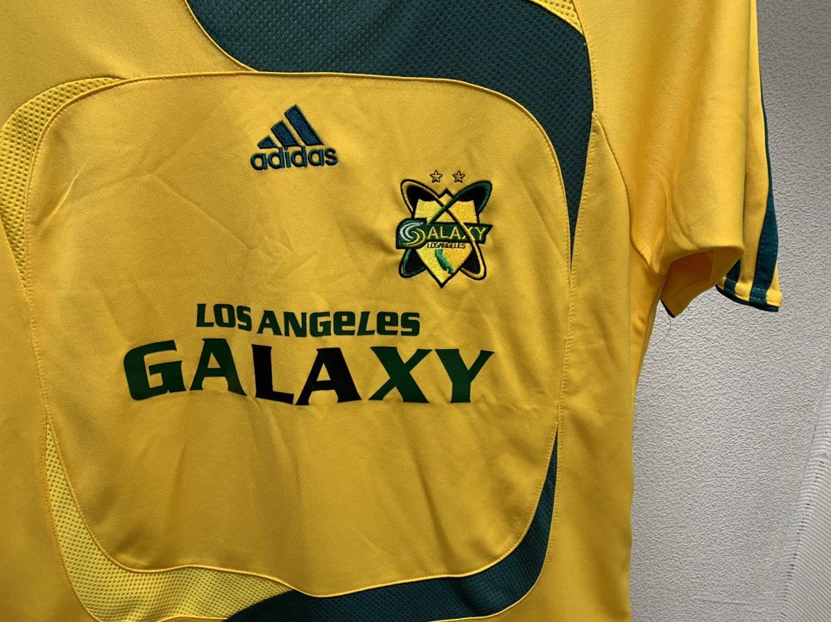 Adidas Los Angeles Galaxy adidas soccer jersey M sz yellow Size US M / EU 48-50 / 2 - 4 Thumbnail
