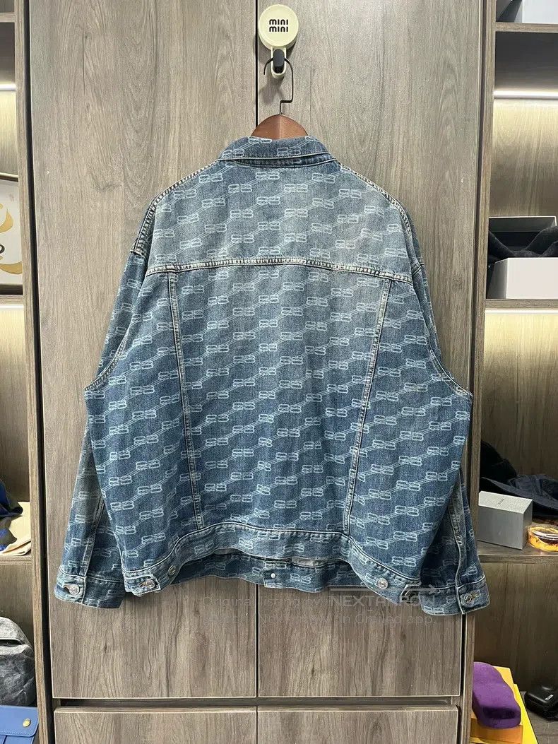 Balenciaga Balenciaga Locks are printed with denim jackets Size US XS / EU 42 / 0 - 9 Thumbnail