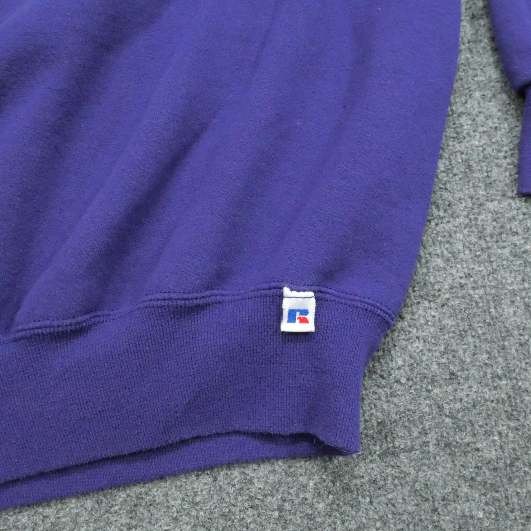 Russell Athletic VINTAGE Russell Athletic Sweatshirt Men Adult Large Purple 90s Size US L / EU 52-54 / 3 - 5 Thumbnail