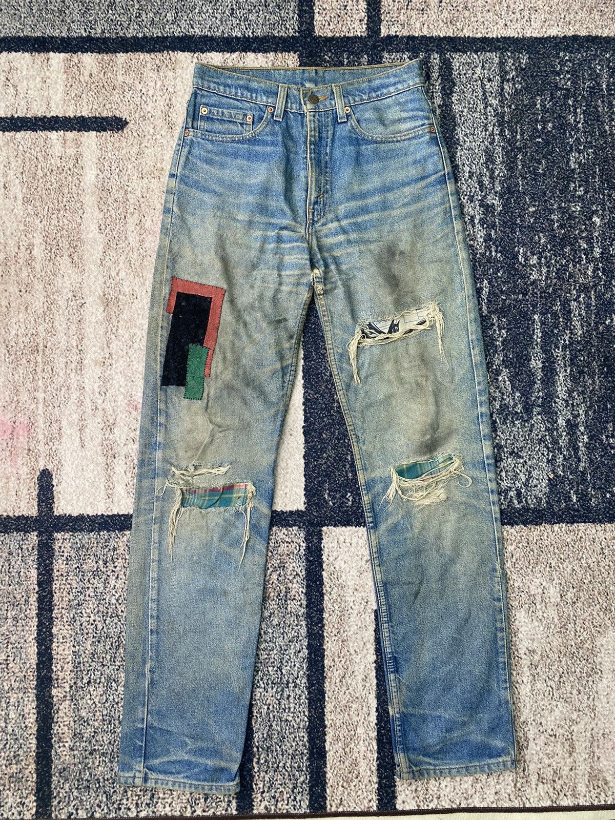 Levi's Vintage Levi’s Distressed Jeans Size US 30 / EU 46 - 2 Thumbnail
