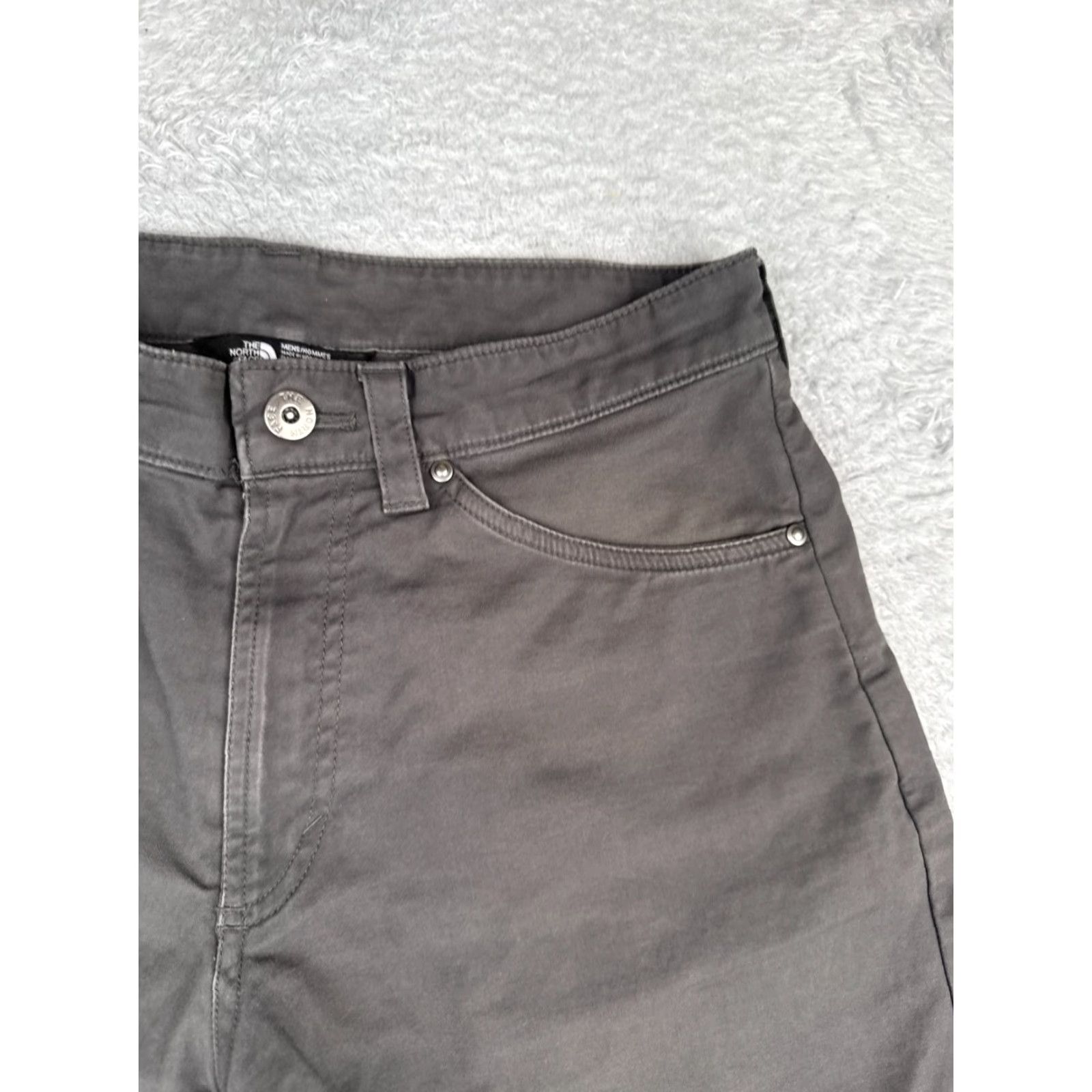 The North Face VINTAGE The North Face Short Men 30 Gray Chino Cotton Blend Hiking Camping 34x10 Size US 30 / EU 46 - 5 Thumbnail