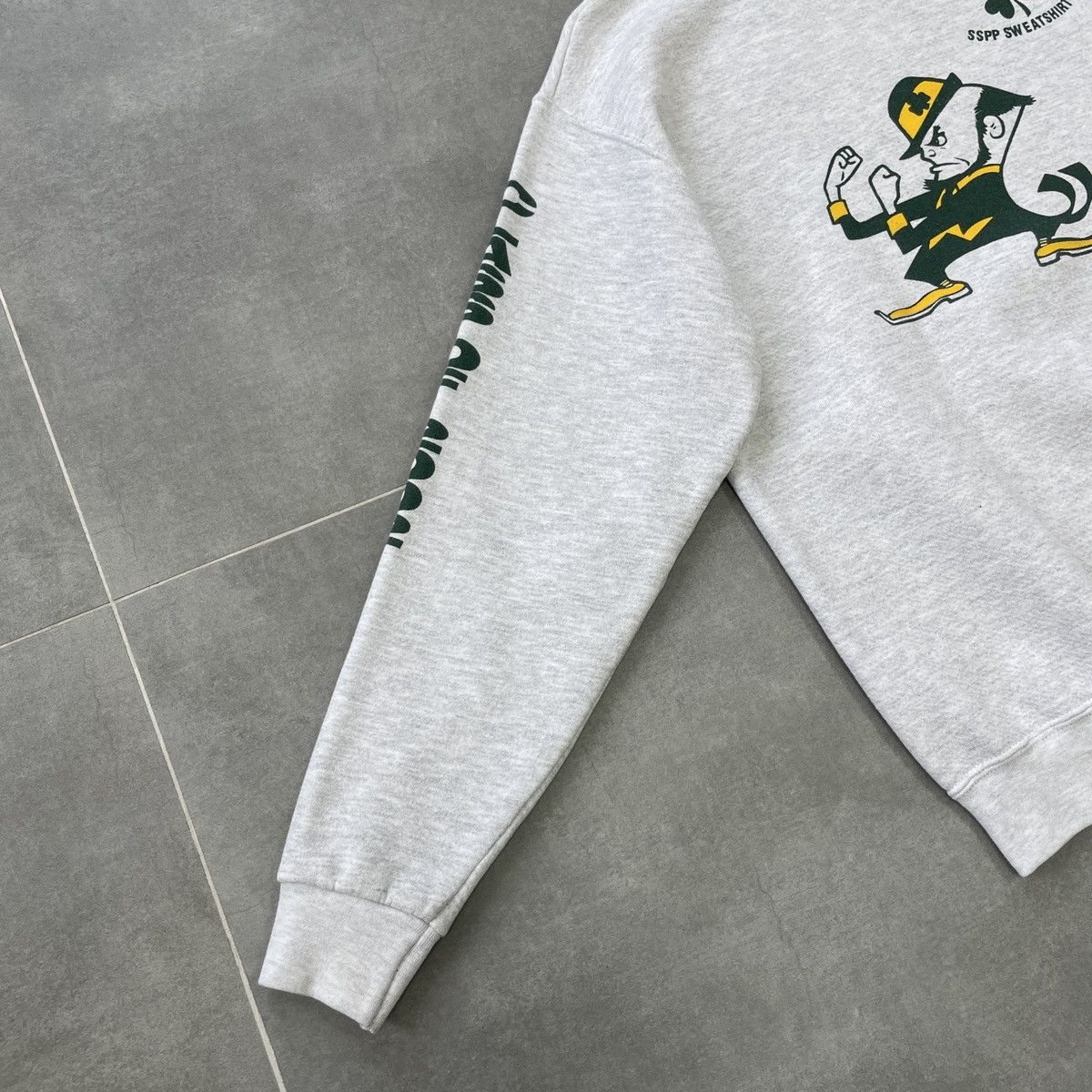 Lee × Vintage Vintage Lee Class Of 2002 Sweatshirt Size S Size US S / EU 44-46 / 1 - 3 Thumbnail
